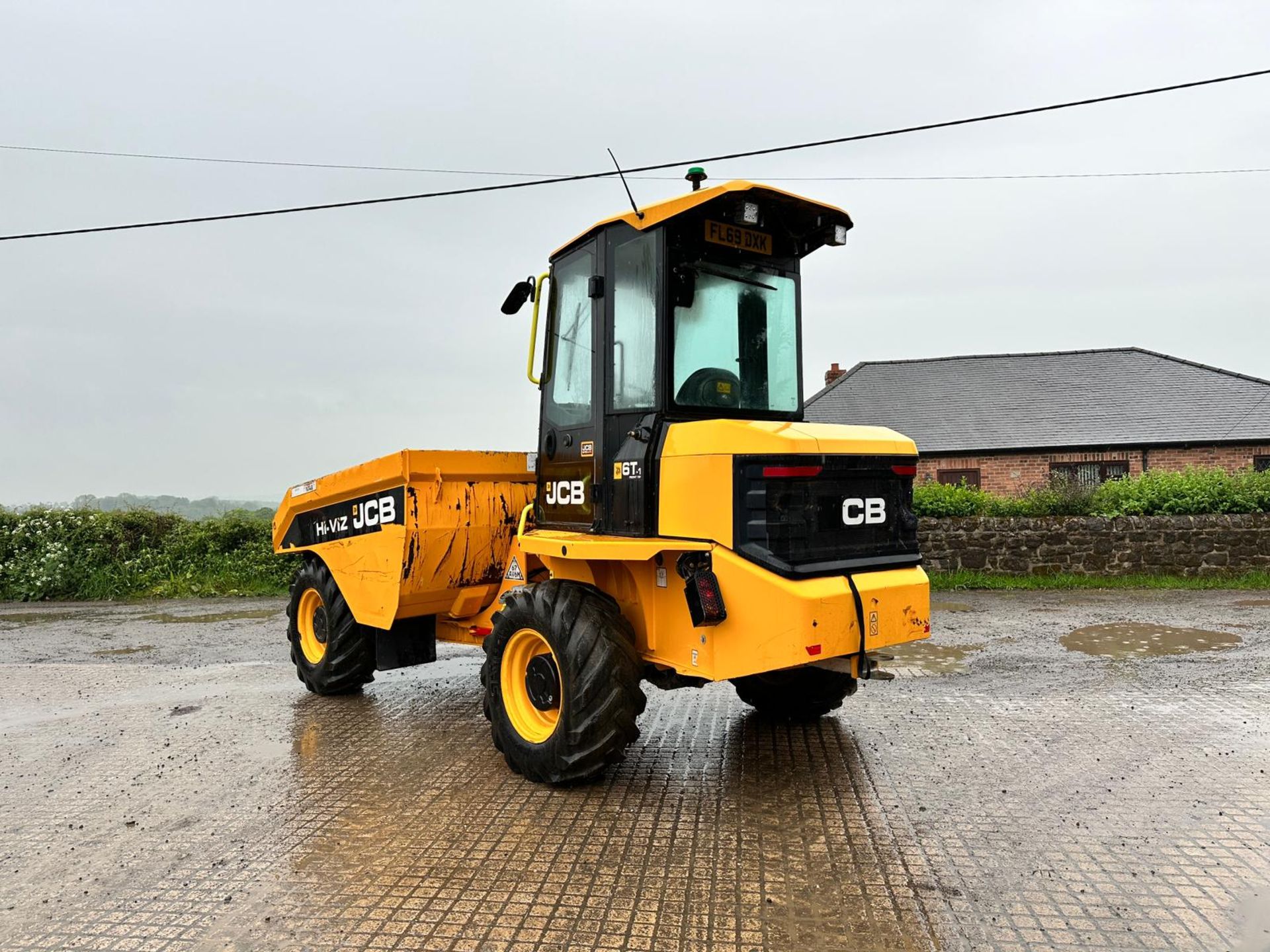 2019/69 JCB 6T-1 FRONT TIP 6 TON DUMPER *PLUS VAT* - Image 3 of 14