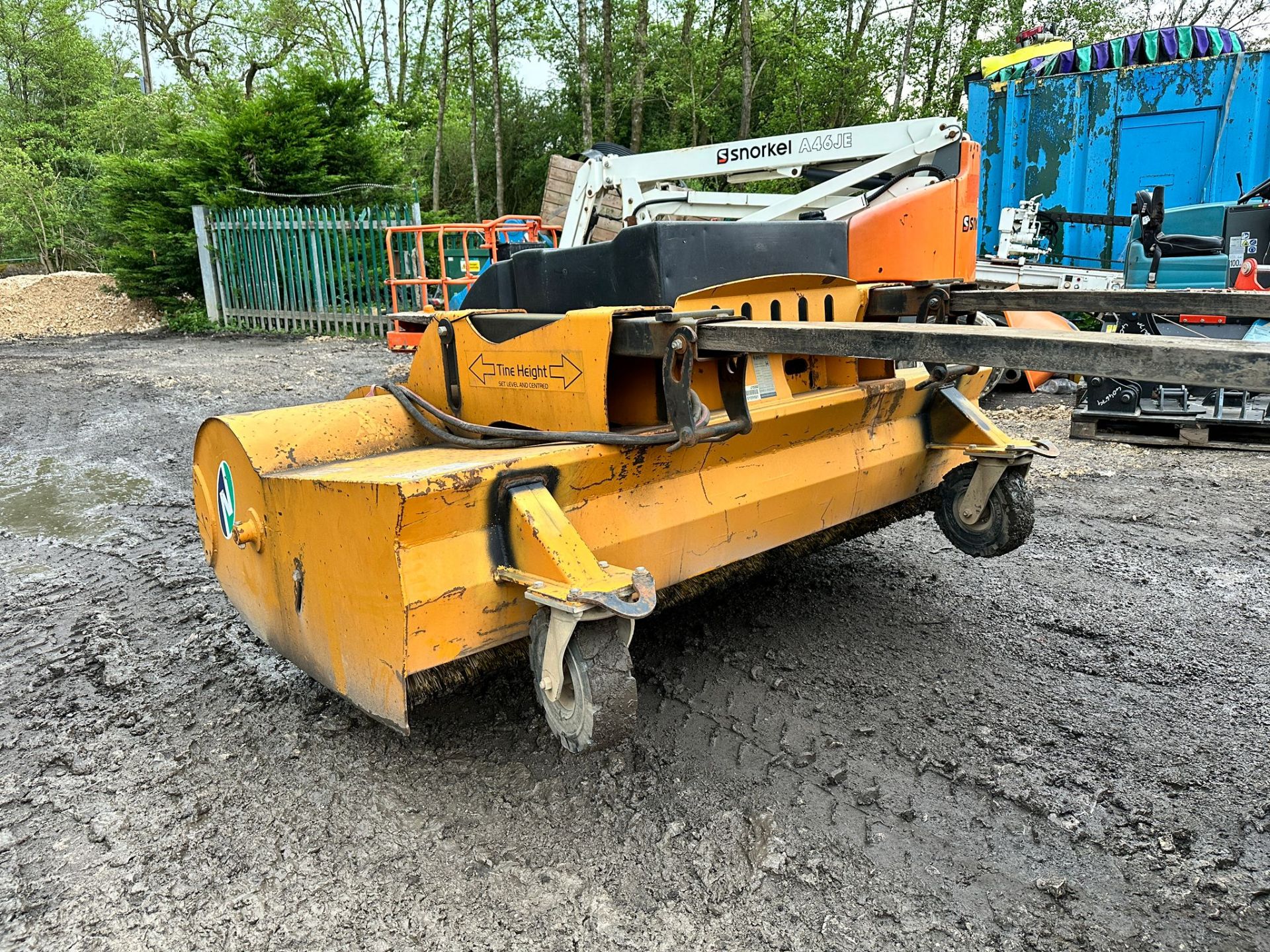 2018 EASTERN SWEEPER RS220 2.2 METRE HYDRAULIC SWEEPER BUCKET *PLUS VAT* - Image 4 of 8