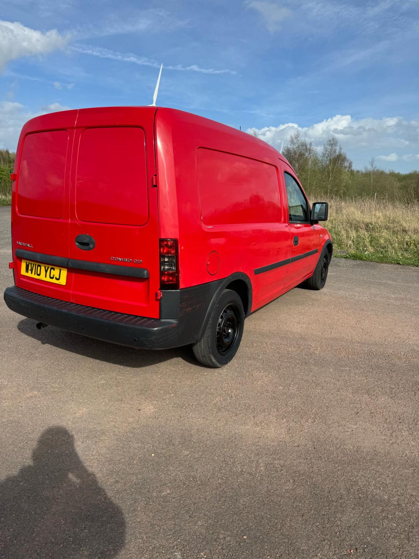 2010/10 REG VAUXHALL COMBO 1700 CDTI 1.2 DIESEL RED PANEL VAN, SHOWING 1 FORMER KEEPER *NO VAT* - Bild 5 aus 8