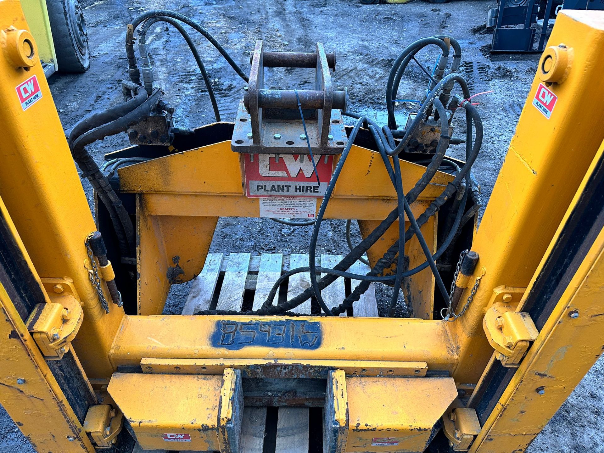 HYDRAULIC DRIVEN POST PULLER *PLUS VAT* - Image 7 of 9