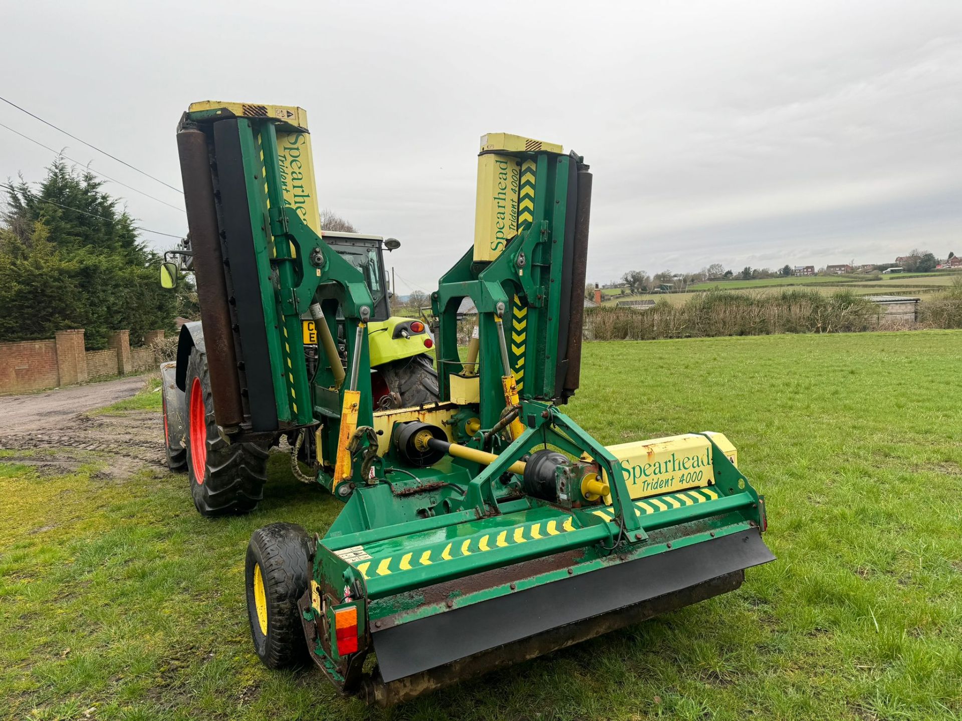 SPEARHEAD TRIDENT 4000 3 GANG TOWBEHIND FLAIL MOWER *PLUS VAT* - Image 11 of 12