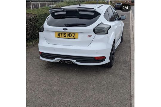 2015 FORD FOCUS ST-2 TDCI WHITE HATCHBACK *PLUS VAT* - Image 2 of 3