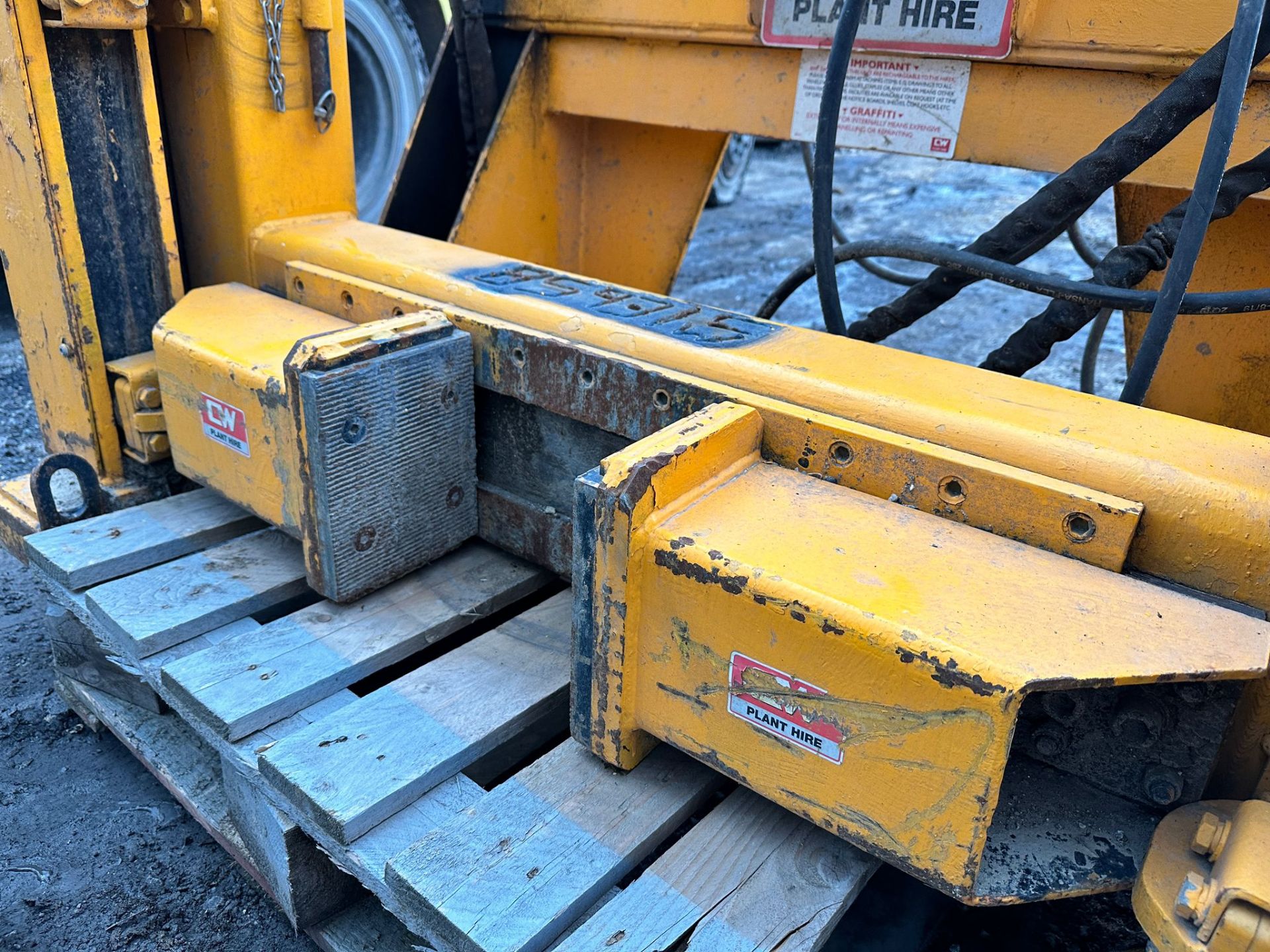 HYDRAULIC DRIVEN POST PULLER *PLUS VAT* - Image 9 of 9