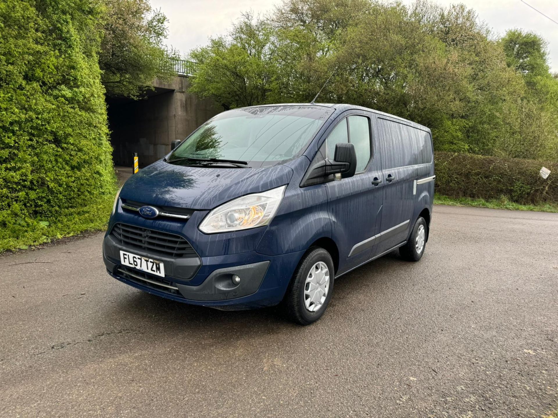 2017/67 REG FORD TRANSIT CUSTOM 290 TREND 2.0 DIESEL MANUAL BLUE PANEL VAN, SHOWING 2 FORMER KEEPERS - Image 3 of 15