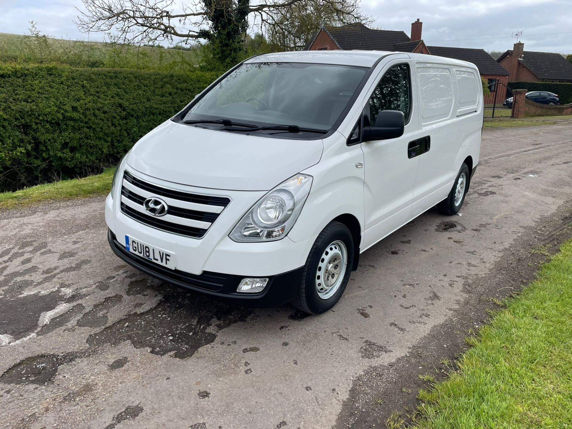 2018/18 REG HYUNDAI ILOAD SE CRDI 2.5 DIESEL MANUAL PANEL VAN, SHOWING 1 FORMER KEEPER *NO VAT* - Image 3 of 20