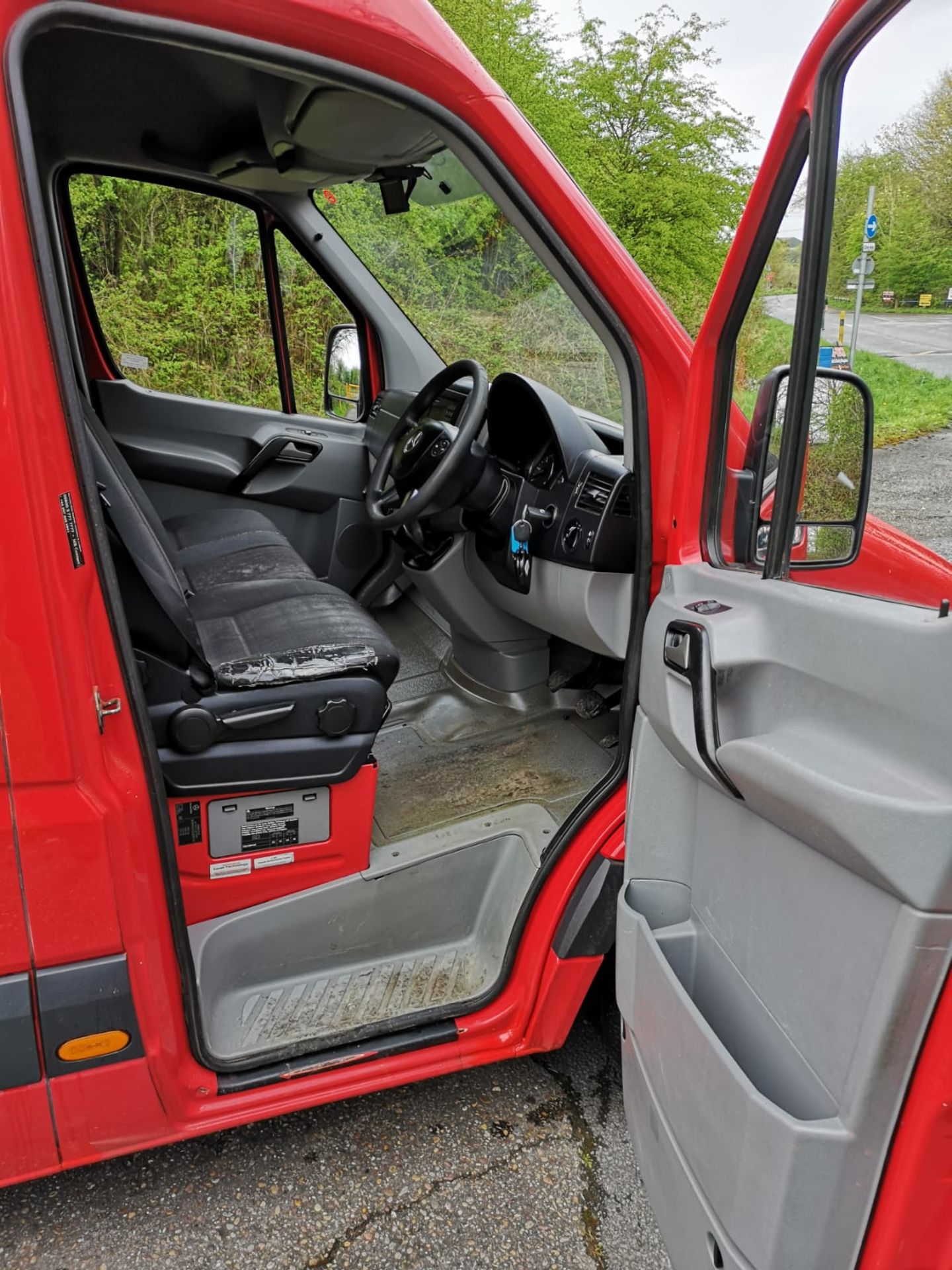 2013 MERCEDES-BENZ SPRINTER 310 CDI RED PANEL VAN *NO VAT* - Image 11 of 17