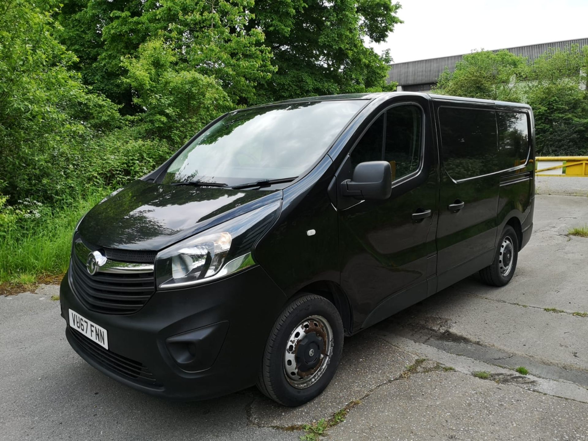 2017 VAUXHALL VIVARO 2700 CDTI BLACK PANEL VAN *NO VAT* - Image 3 of 17