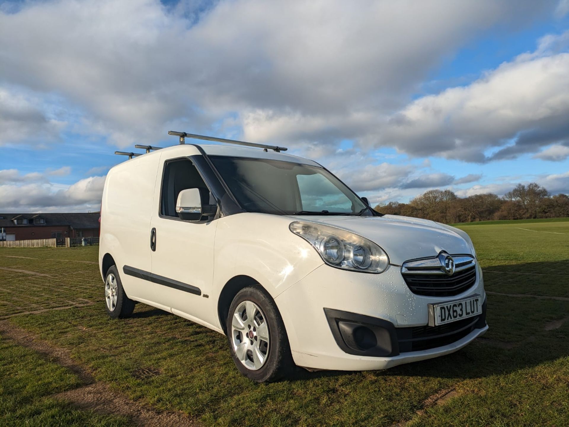 2013 VAUXHALL COMBO 2000 L1H1 CDTI S/S SPORT WHITE PANEL VAN *NO VAT* - Image 2 of 20