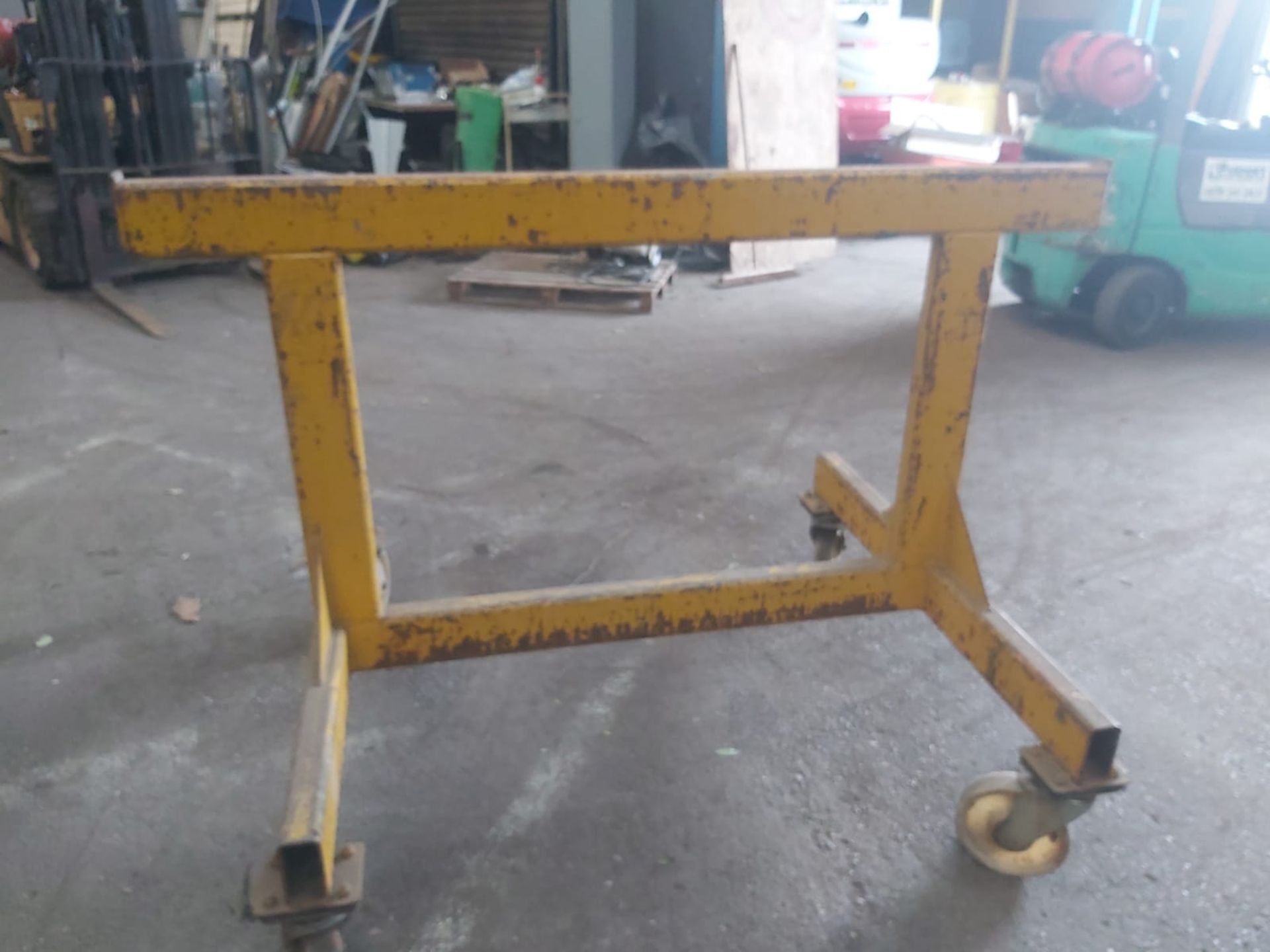 ARCTIC TRAILER STAND ON WHEELS *NO VAT* - Image 2 of 3