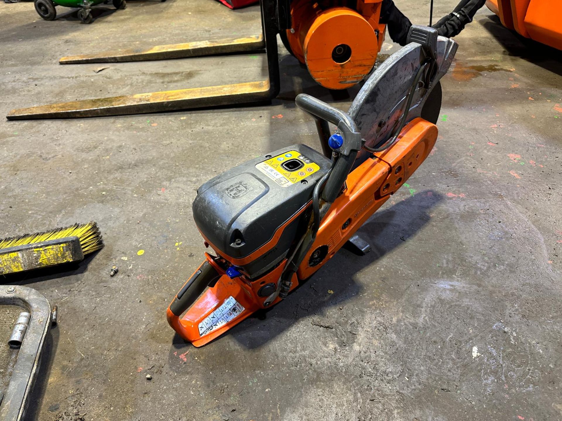 2017 HUSQVARNA K970 DISC CUTTER *NO VAT* - Image 5 of 8