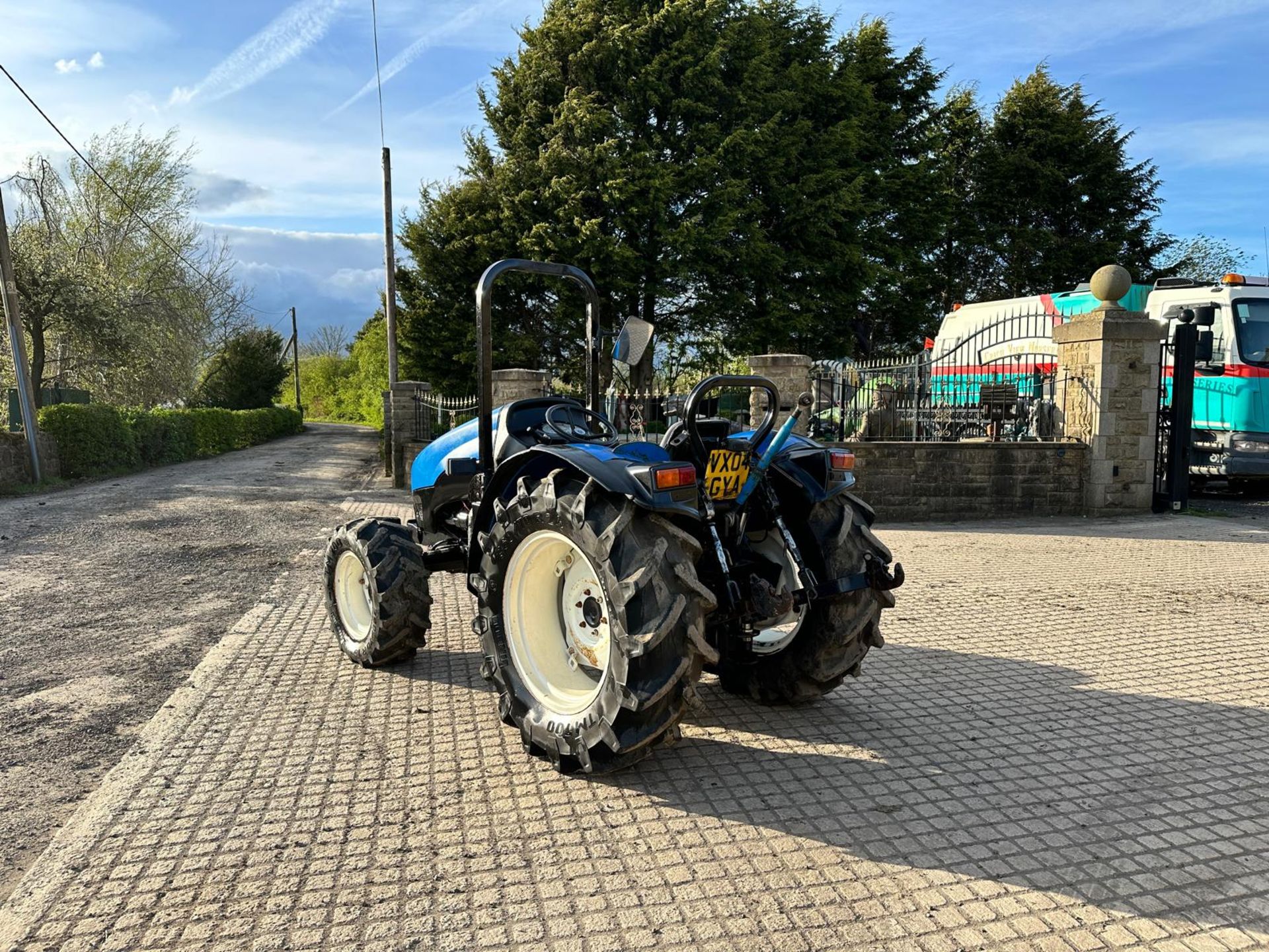 NEW HOLLAND TCE45 45HP 4WD COMPACT TRACTOR *PLUS VAT* - Image 3 of 11