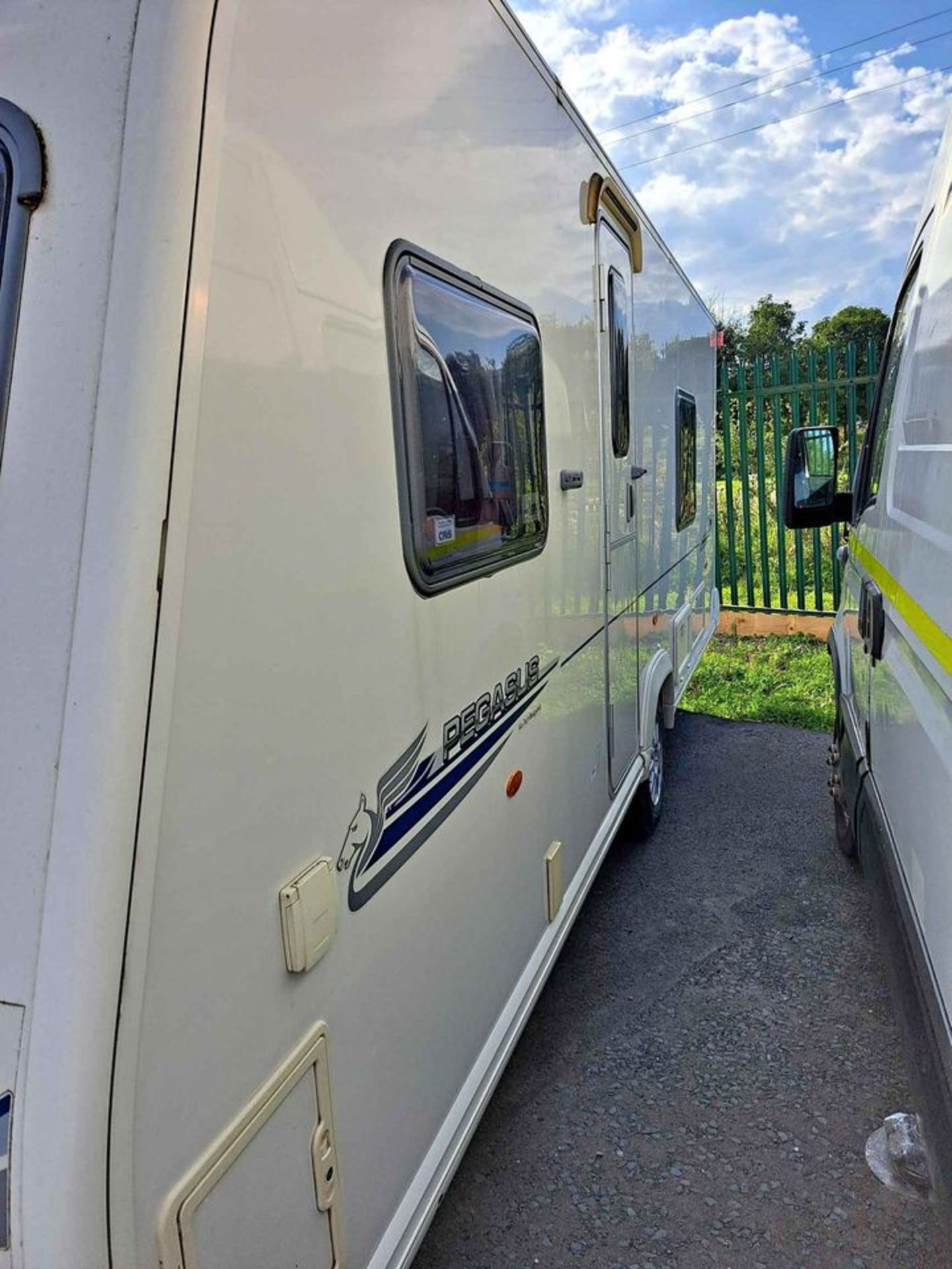 2010 Bailey Pegasus Olympus 534 Caravan in Excellent Condition - 4 Berth *NO VAT* - Image 3 of 18