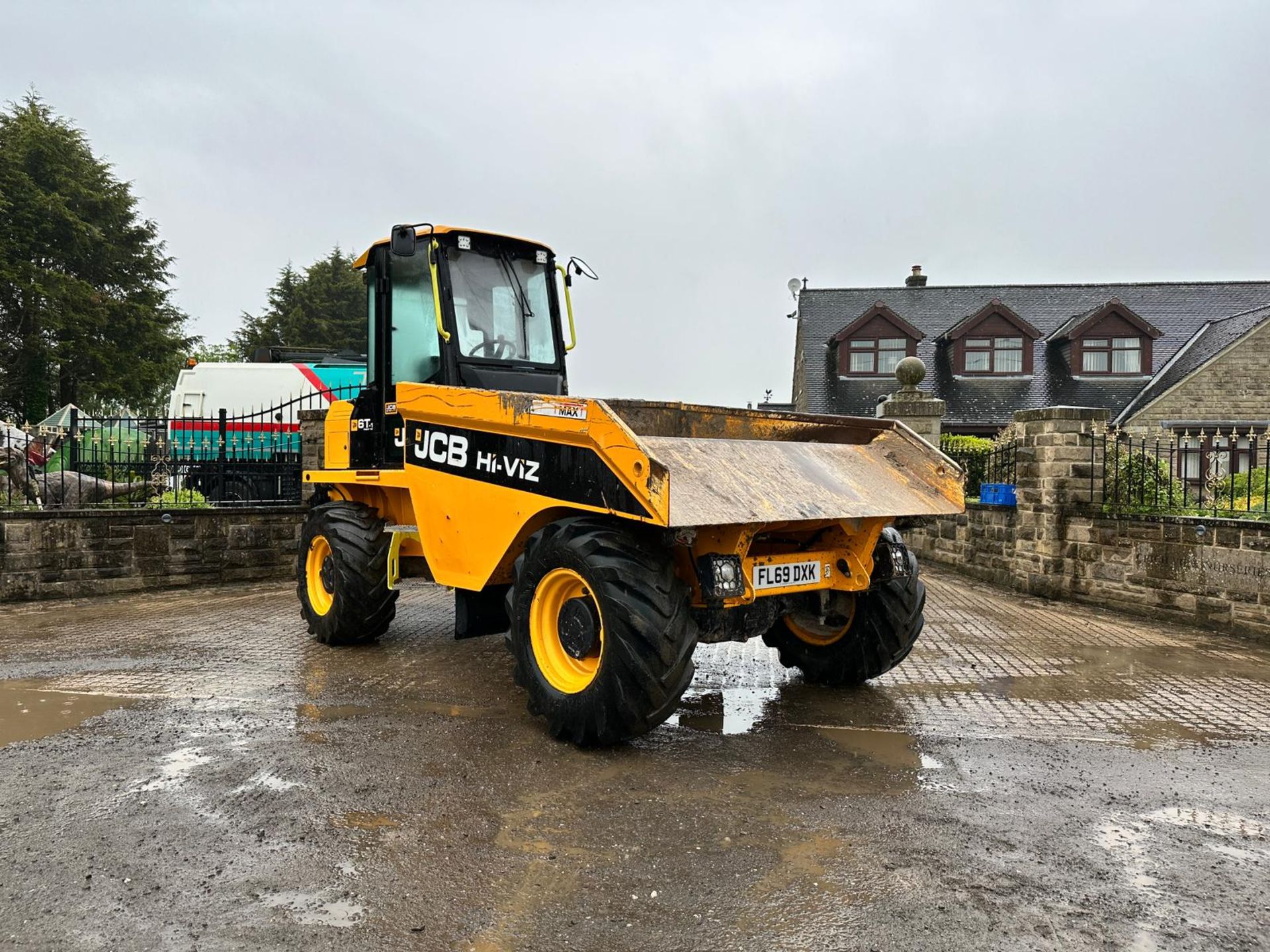 2019/69 JCB 6T-1 FRONT TIP 6 TON DUMPER *PLUS VAT*