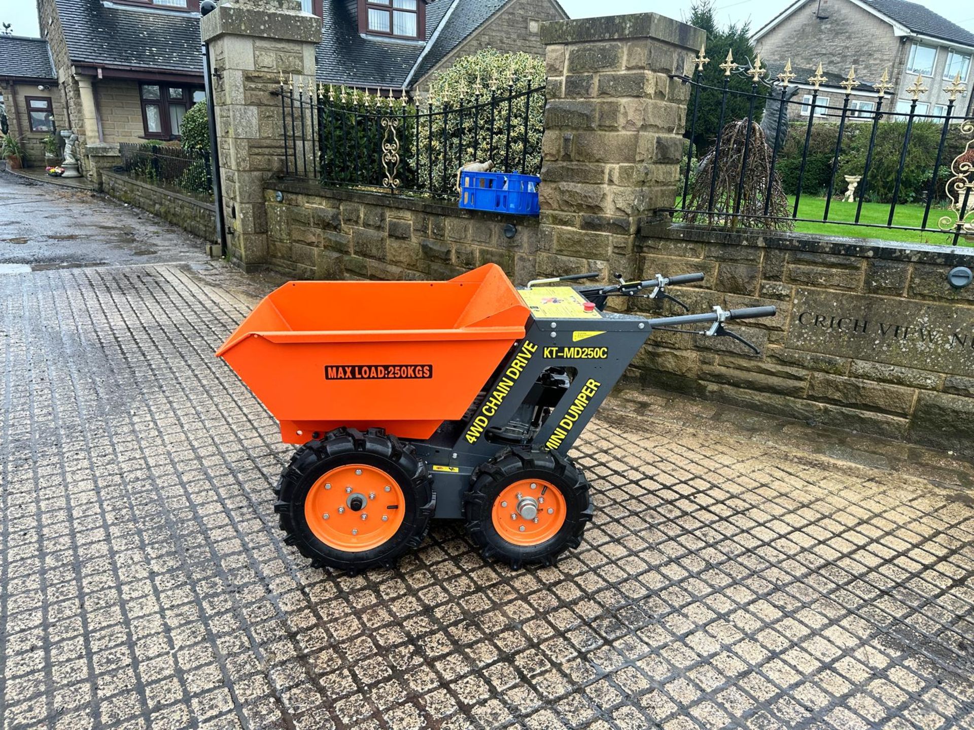 NEW/UNUSED KONSTANT KT-MD250C 4X4 PEDESTRIAN COMPACT DUMPER *PLUS VAT* - Image 4 of 12