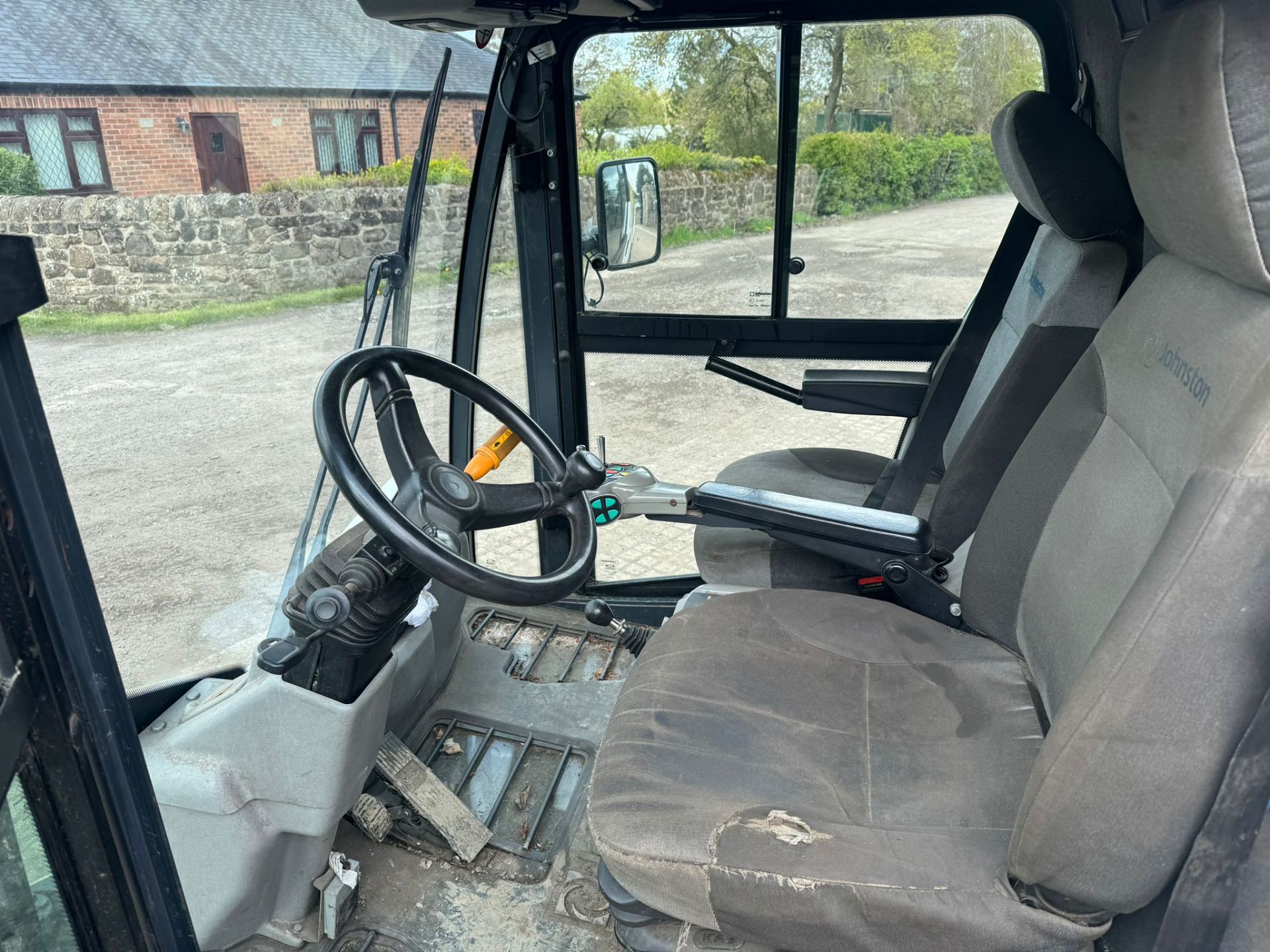 64/2014 JOHNSTON C201 ROAD SWEEPER *PLUS VAT* - Image 10 of 10