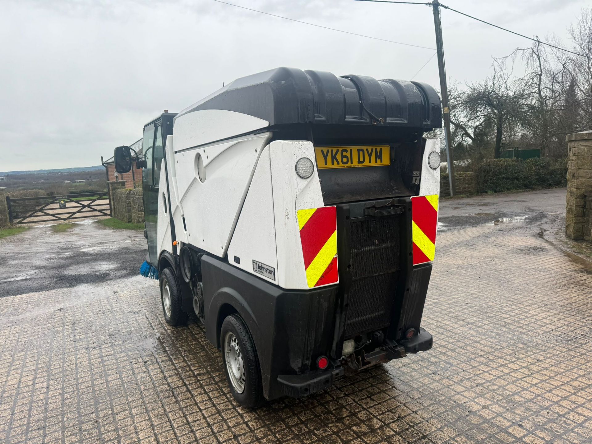 2012/61 JOHNSTON CN101 COMPACT ROAD SWEEPER *PLUS VAT* - Image 7 of 8