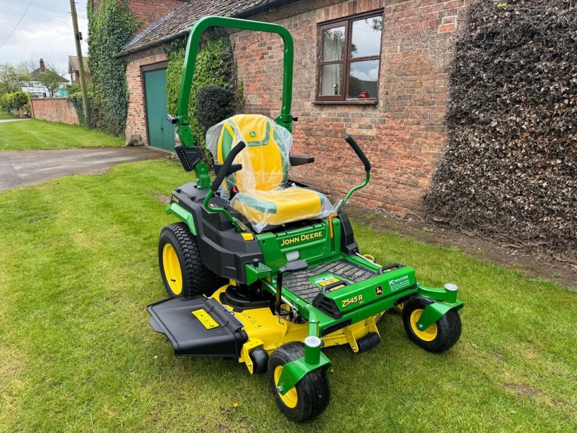 John Deere Z545 Zero Turn Mower *PLUS VAT*