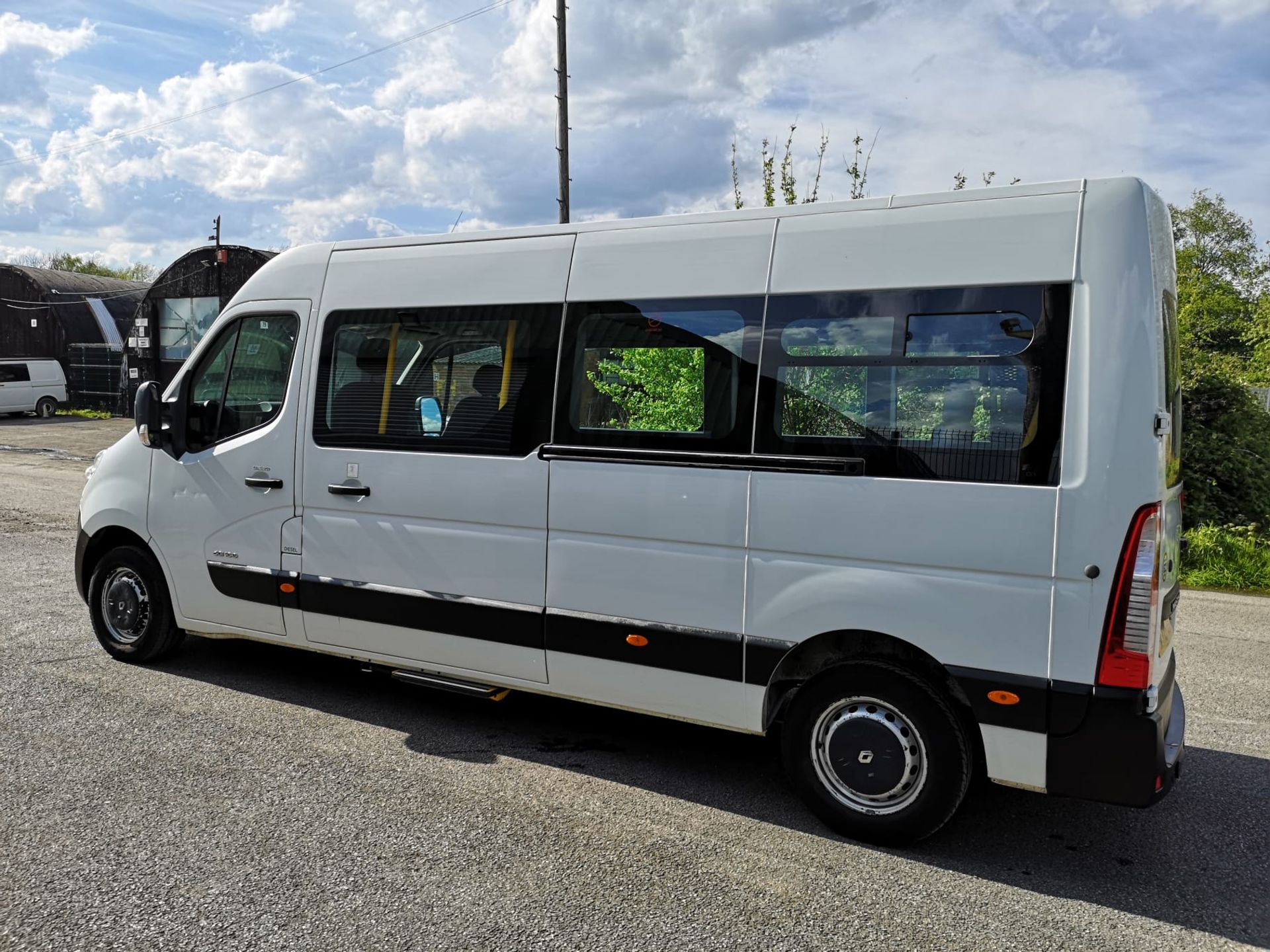 2015/15 REG RENAULT MASTER LM35 DCI 100 2.2 DIESEL MANUAL VAN WITH DISABLED RAMP REAR ACCESS *NO VAT - Image 4 of 20