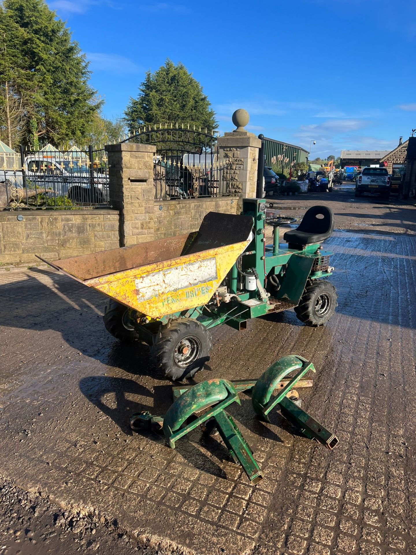 Roughneck high tip ride on dumper *PLUS VAT* - Bild 6 aus 15