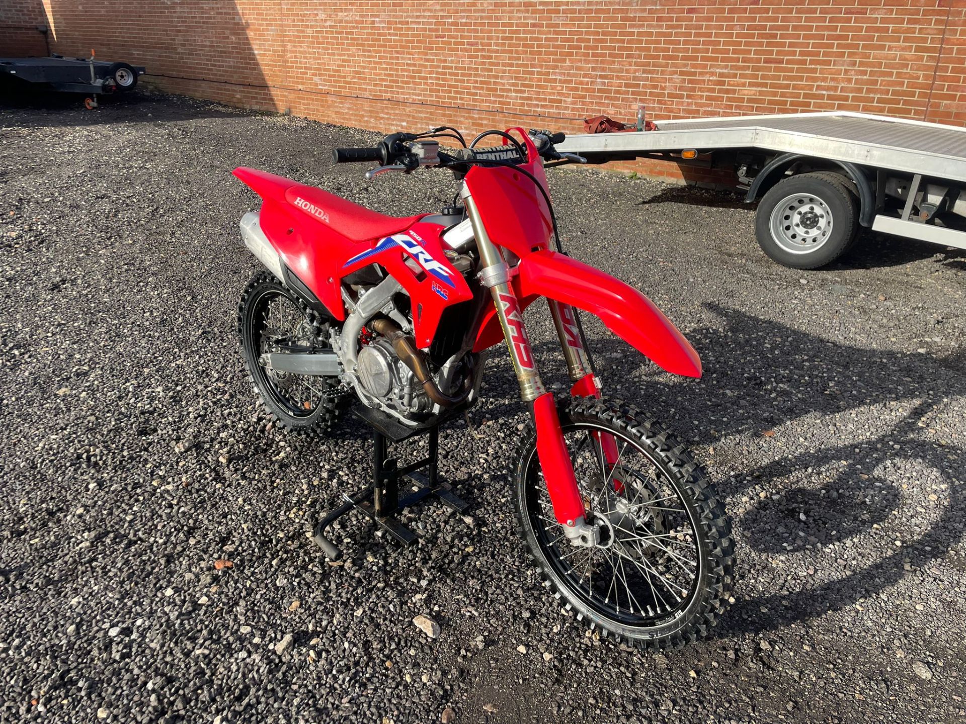 2022 CRF 450 MOTORBIKE, RUNS AND DRIVES, COMES WITH ALL PAPERWORK *NO VAT* - Image 4 of 9