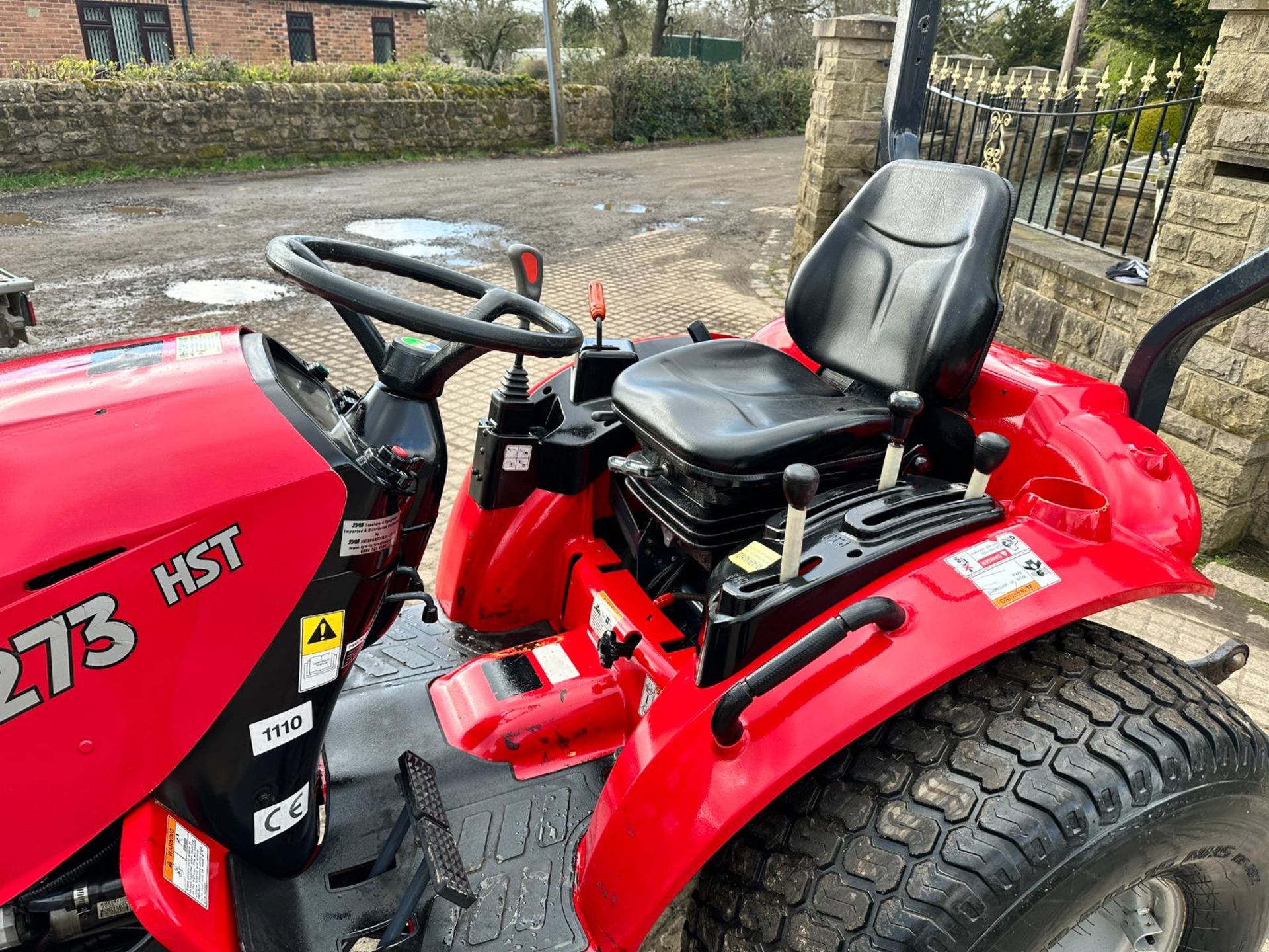 TYM T273 27HP 4WD COMPACT TRACTOR *PLUS VAT* - Image 10 of 14