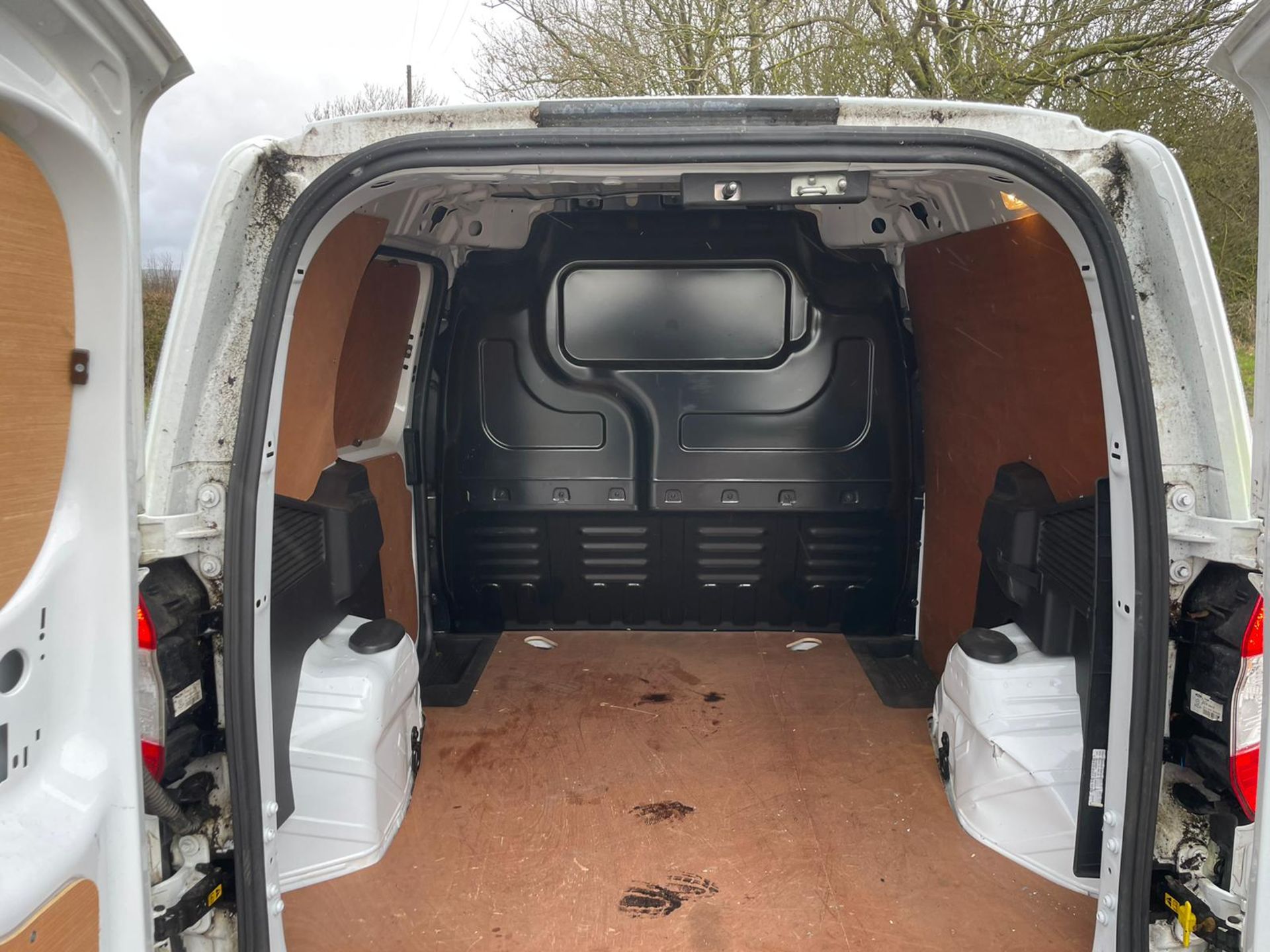 2019/68 REG FORD TRANSIT COURIER TREND TDCI 1.5 DIESEL MANUAL PANEL VAN, SHOWING 1 FORMER KEEPER - Bild 9 aus 13