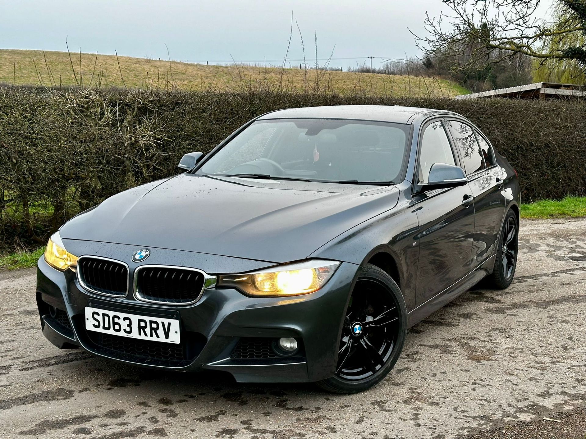 2013 BMW 318D M SPORT GREY SALON *NO VAT* - Image 3 of 22