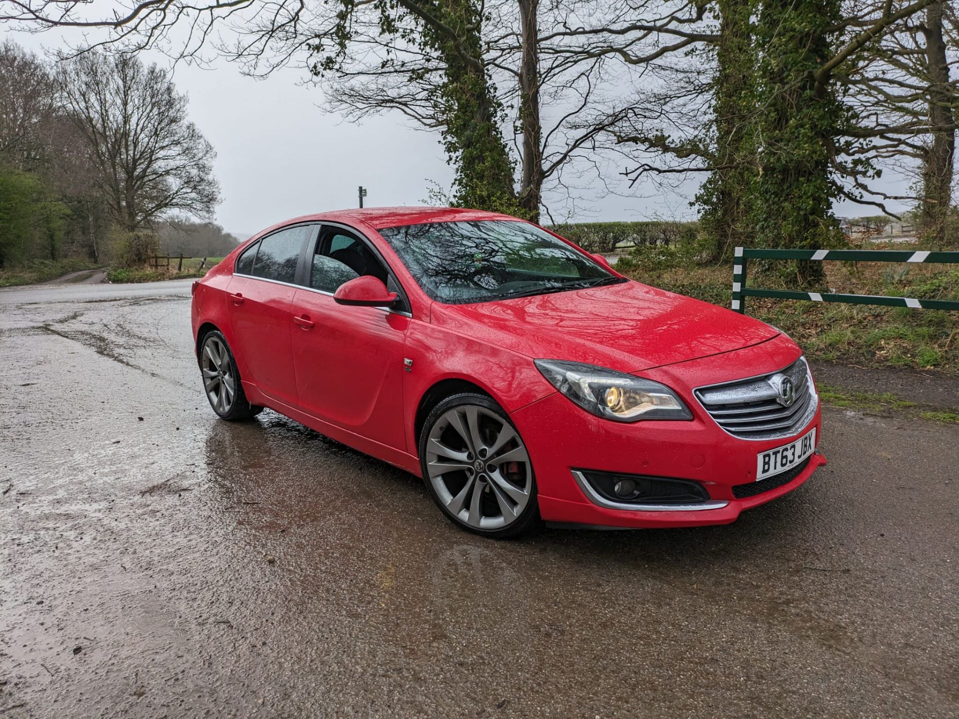 2013 VAUXHALL INSIGNIA SRI NAV VX CDTIECO SS RED HATCHBACK *NO VAT*