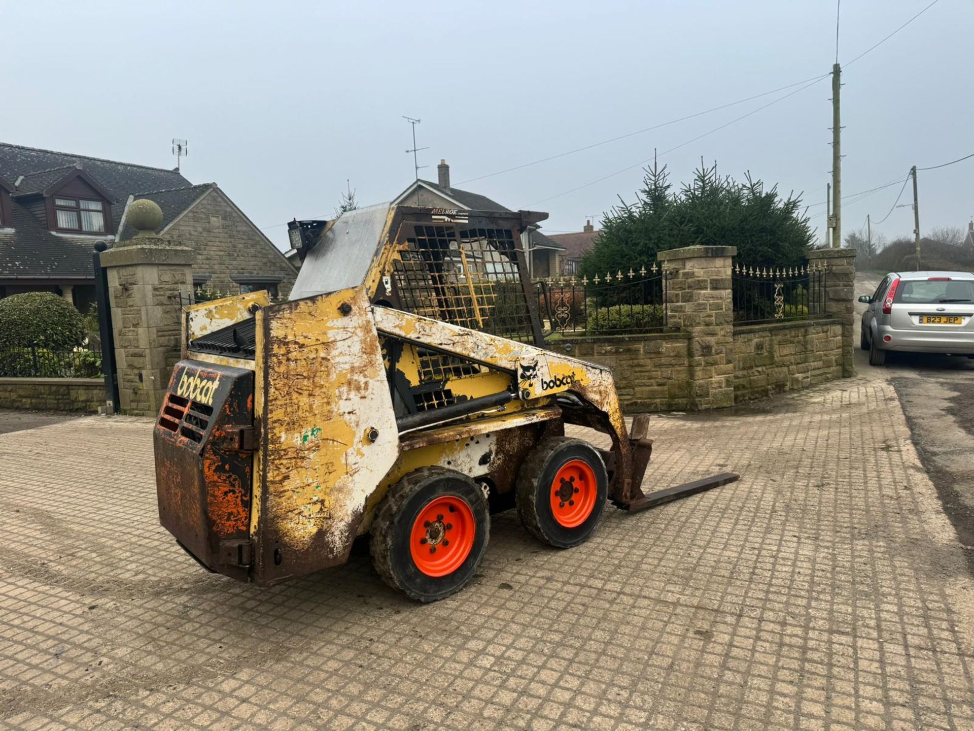 BOBCAT 641 SKIDSTEER LOADER WITH FORK ATTACHMENTS *PLUS VAT* - Image 7 of 15