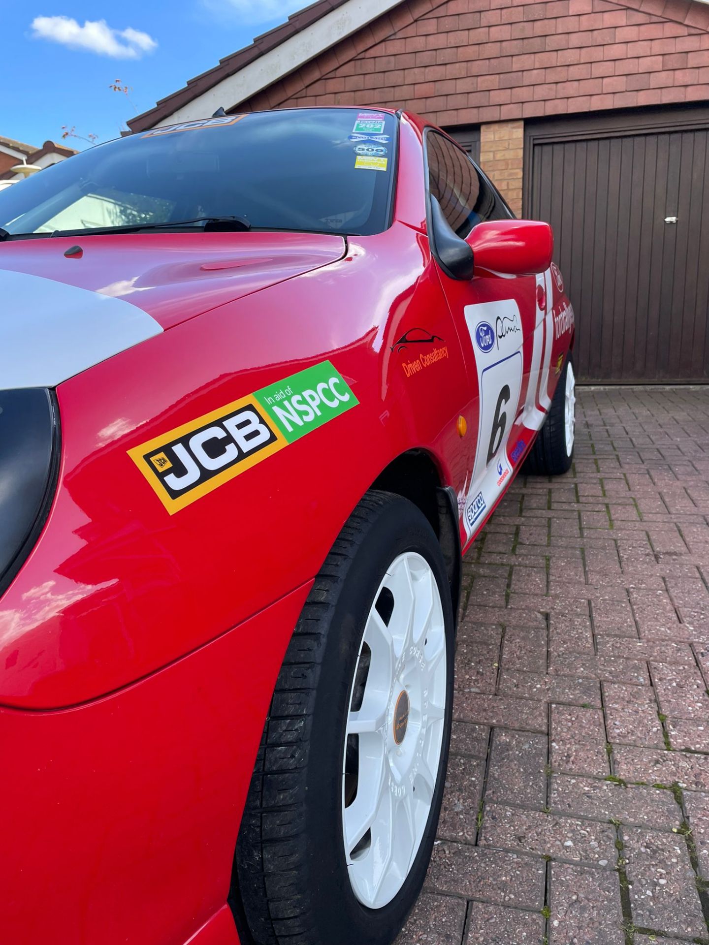 1999 FORD PUMA 1.7 16V RED COUPE, RALLY LIVERY, MOTORSPORTS WEIGHT REDUCTION *NO VAT* - Image 4 of 27