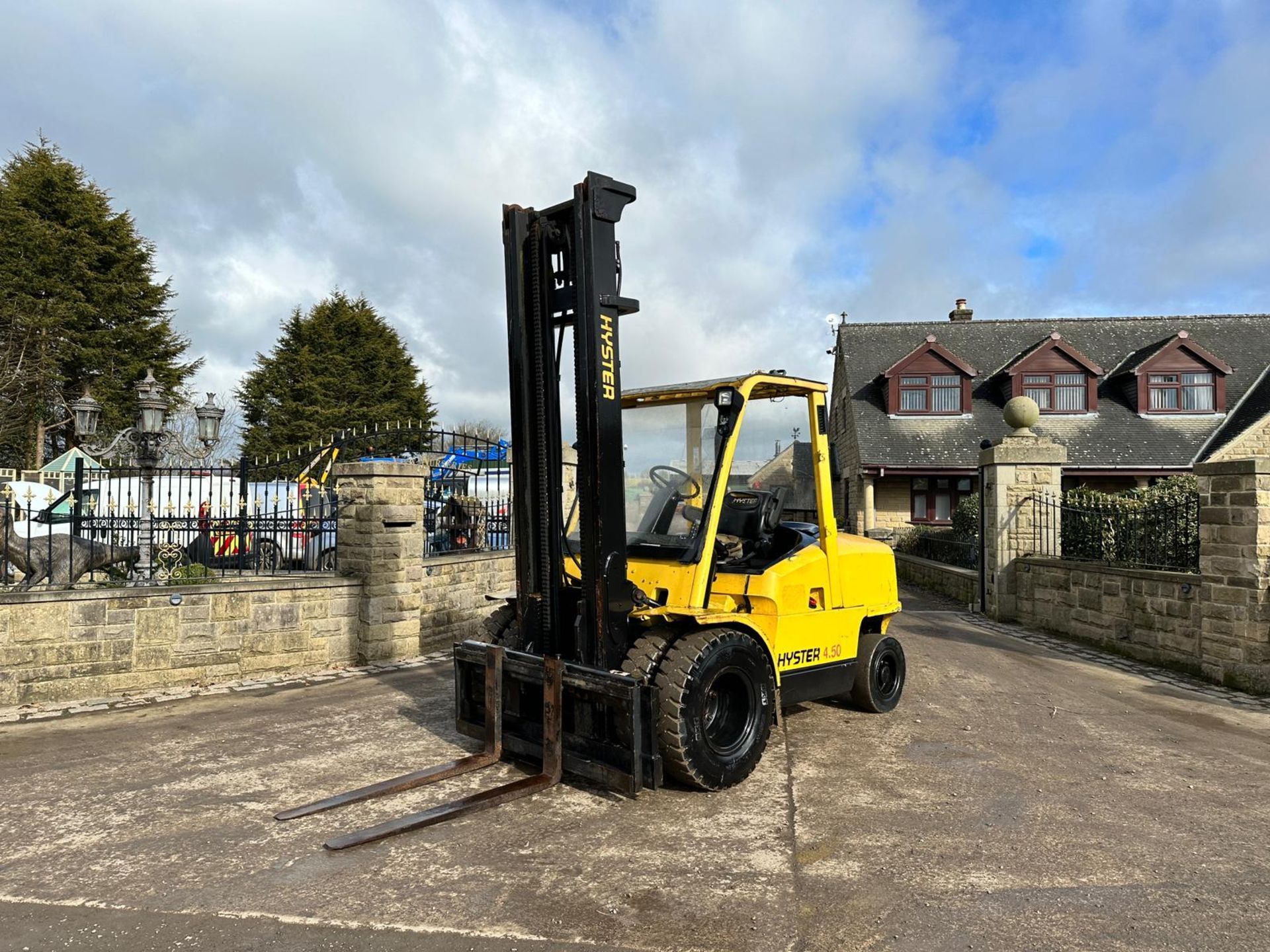 Hyster H4.50XM 4.5 Ton Twin Wheeled Diesel Forklift *PLUS VAT* - Bild 2 aus 16