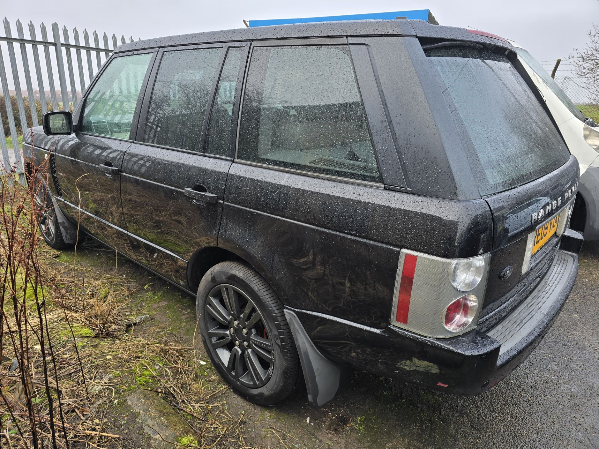 2009/09 REG LAND ROVER RANGE VOGUE SE AUTOMATIC 3.6 TURBOCHARGED DIESEL V8 *NO VAT* - Image 4 of 19