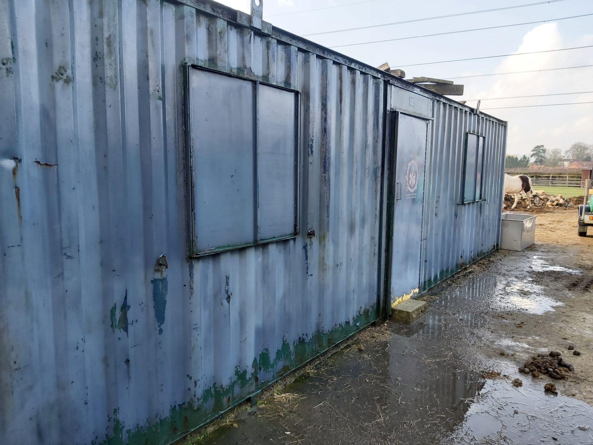 Blue Storage/ Breakroom Cabin with Windows *NO VAT* - Image 5 of 11