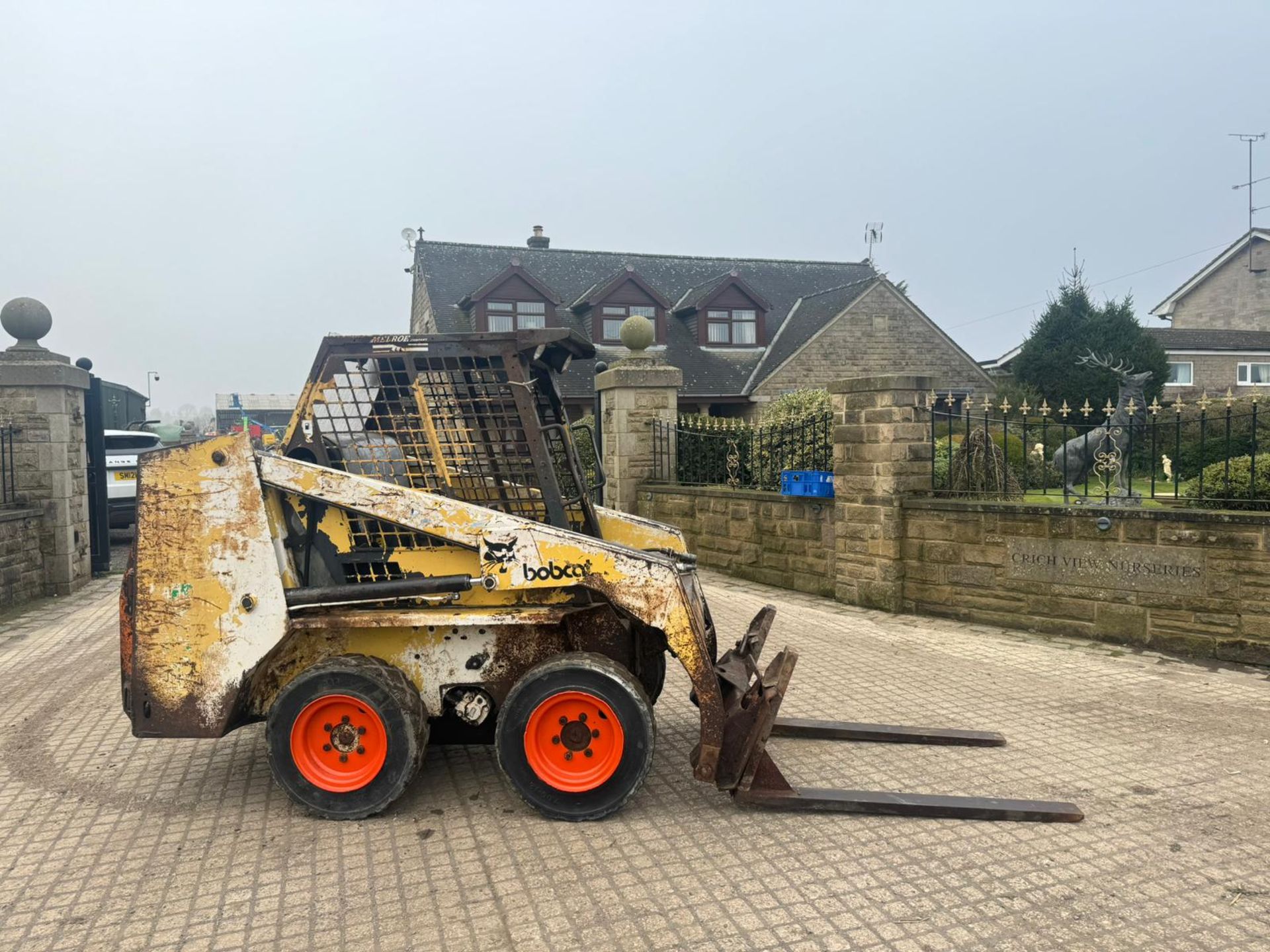 BOBCAT 641 SKIDSTEER LOADER WITH FORK ATTACHMENTS *PLUS VAT* - Image 8 of 15