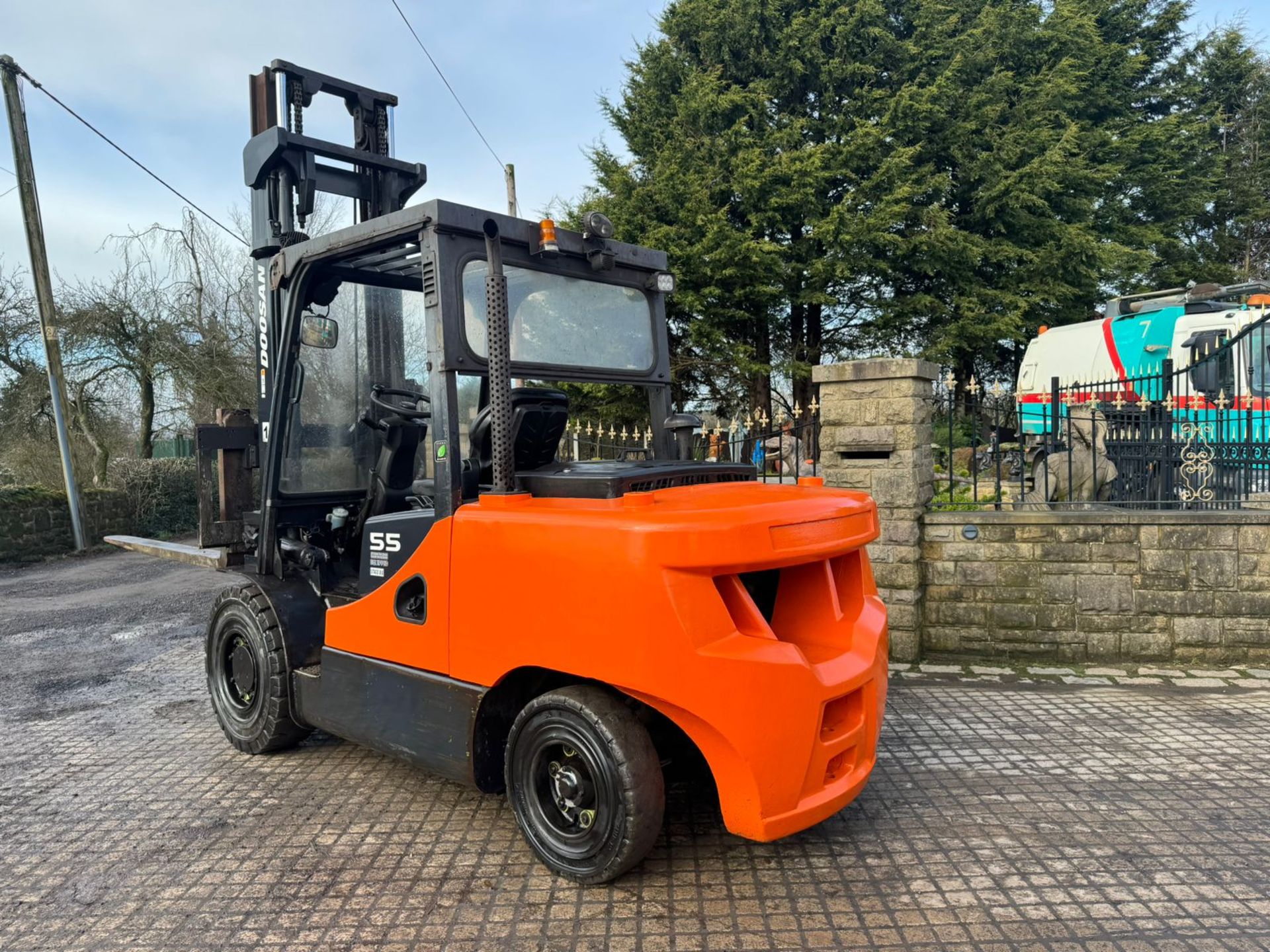 2017 DOOSAN D55C-5 FORKTRUCK 5.5 TON DIESEL FORKLIFT *PLUS VAT* - Image 6 of 14