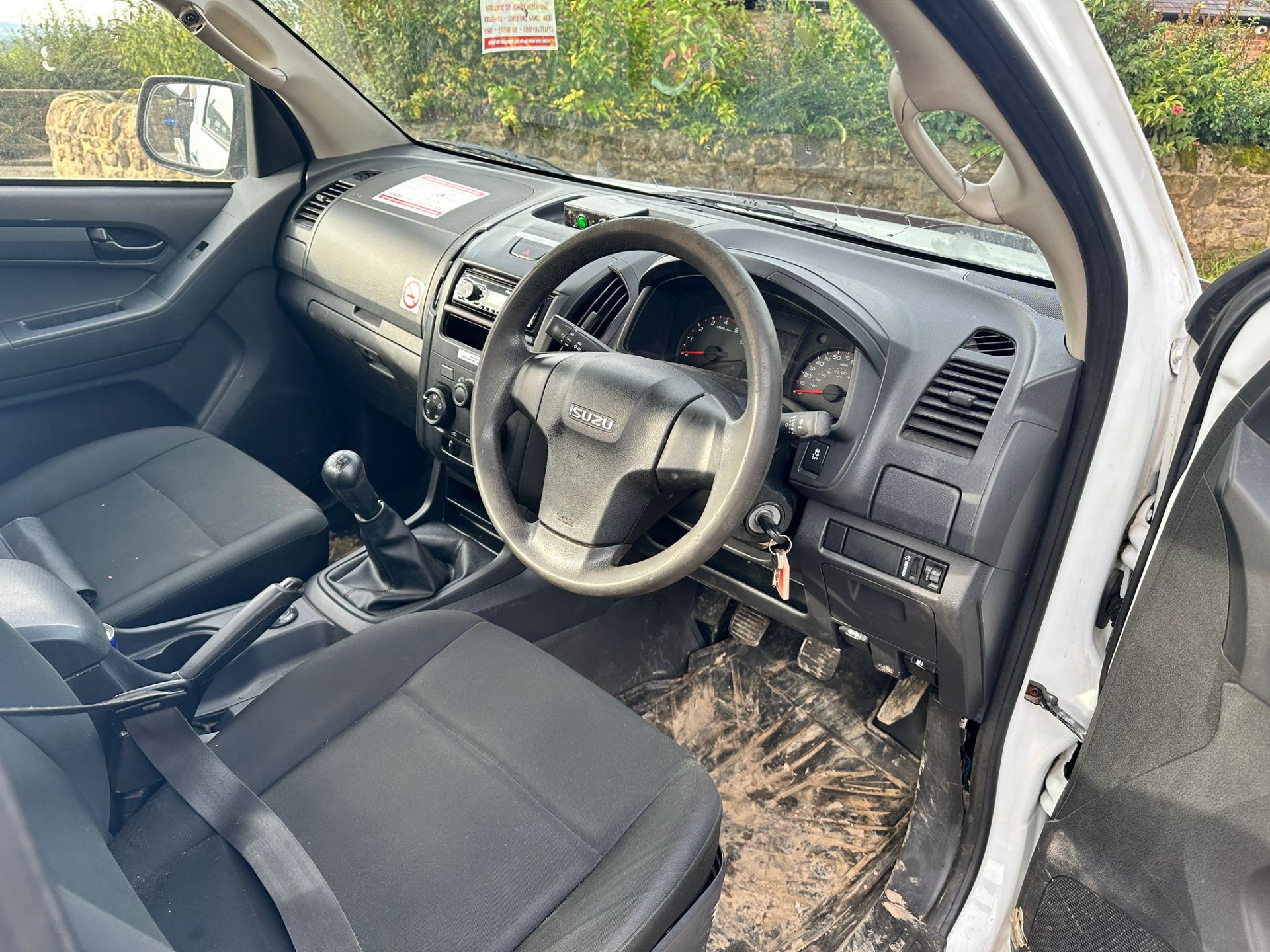 2014/64 ISUZU D-MAX S/C 2.5 TWIN TURBO 4WD PICKUP TRUCK WITH VERSALIFT CHERRY PICKER *PLUS VAT* - Bild 24 aus 30