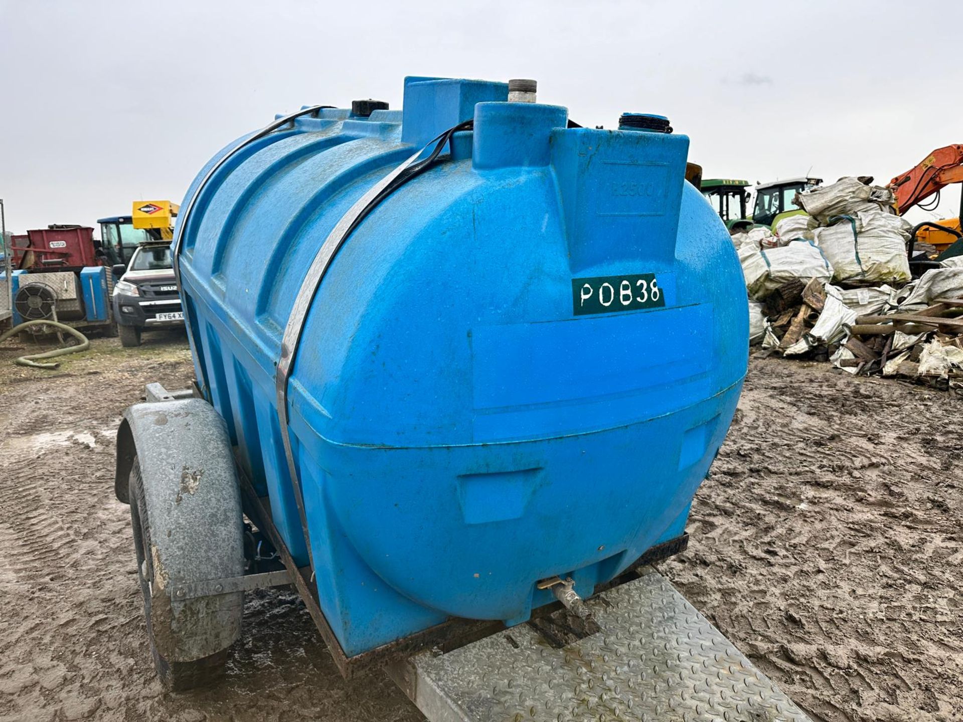 2010 MAIN H2500 SINGLE AXLE WATER BOWSER *PLUS VAT* - Image 5 of 11