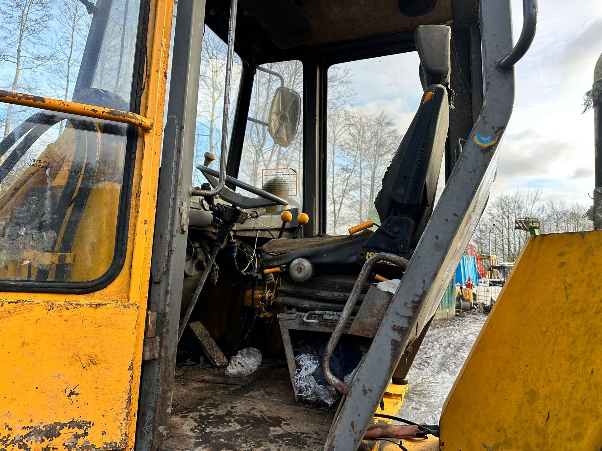 JCB 410 LOADING SHOVEL *PLUS VAT* - Image 14 of 16