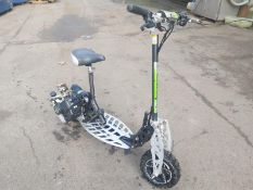 2-STROKE RIDE ON SCOOTER, RUNS AND DRIVES AS IT SHOULD * NO VAT*