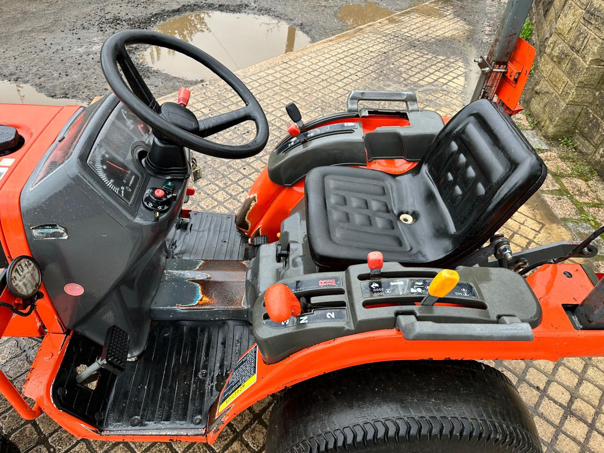 KUBOTA B1610 16HP 4WD COMPACT TRACTOR *PLUS VAT* - Image 10 of 17