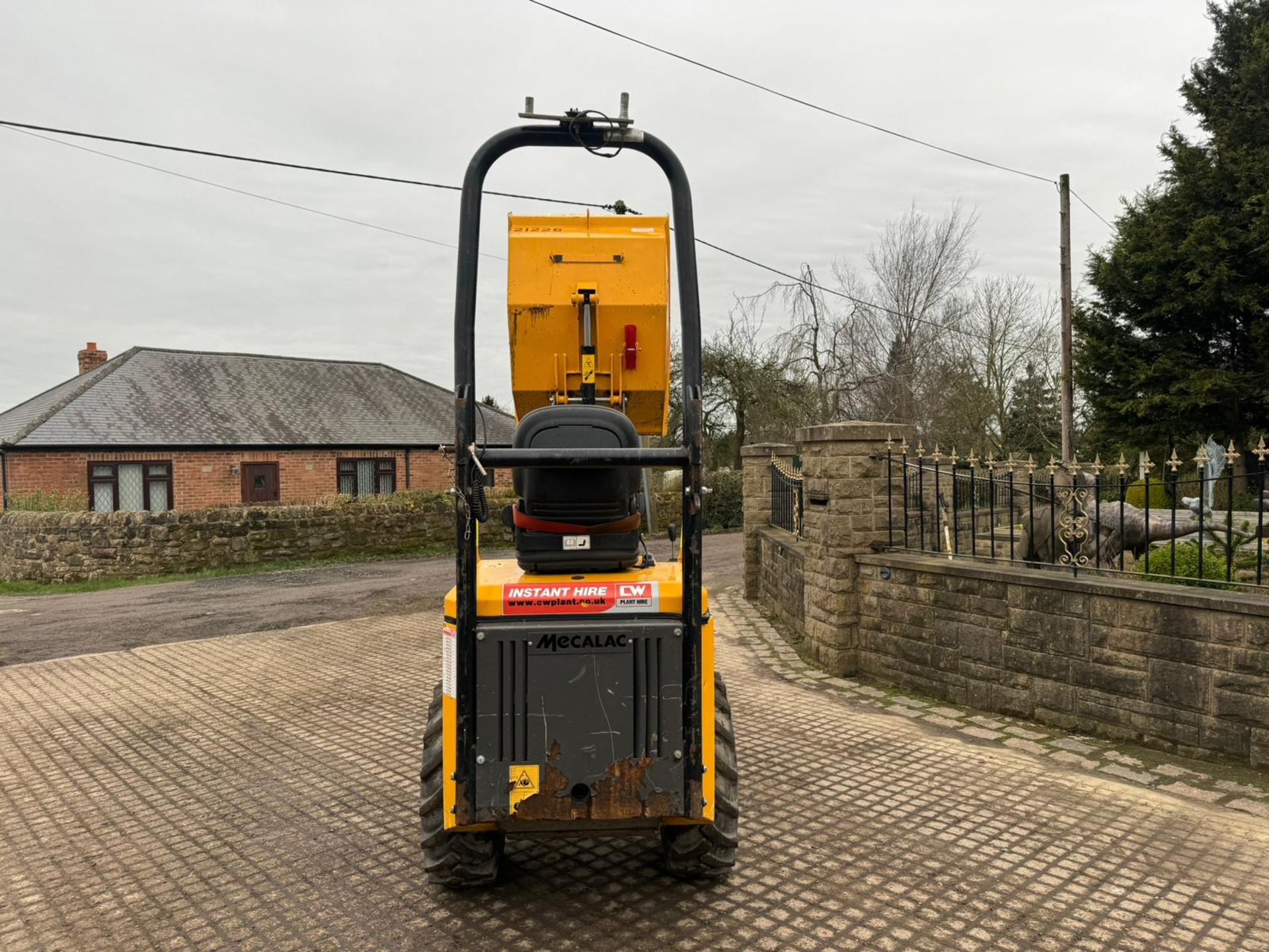 2018 MECALAC TA1EH 1 TON HIGH TIP DUMPER *PLUS VAT* - Image 8 of 15