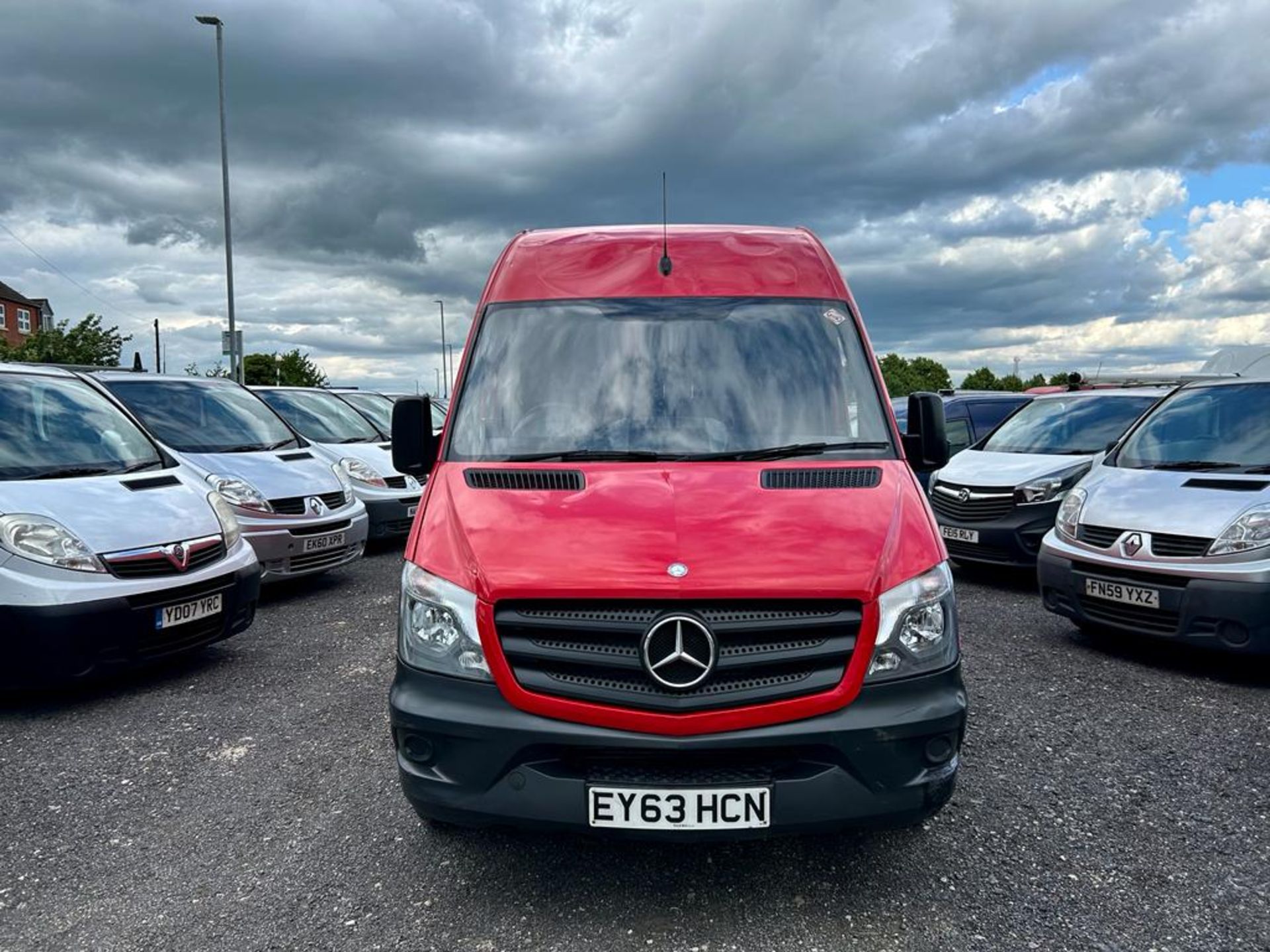 2013 MERCEDES-BENZ SPRINTER 310 CDI RED PANEL VAN *NO VAT* - Image 2 of 16