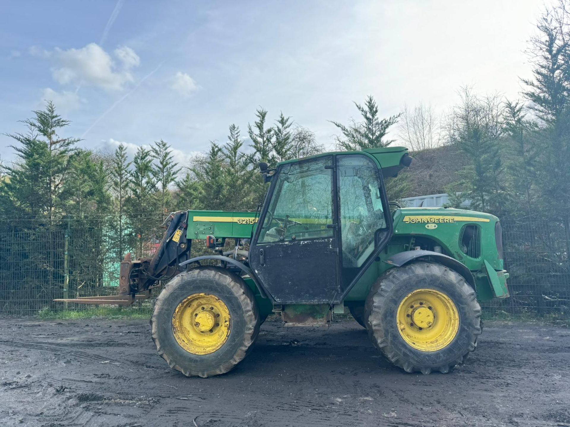 JOHN DEERE 3215 2.8 TON 4WD DIESEL TELESCOPIC TELEHANDLER *PLUS VAT* - Image 7 of 13