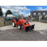 60 REG KIOTI CX27 27HP 4WD COMPACT TRACTOR WITH KIOTI KL130 FRONT LOADER AND PALLET FORKS *PLUS VAT*