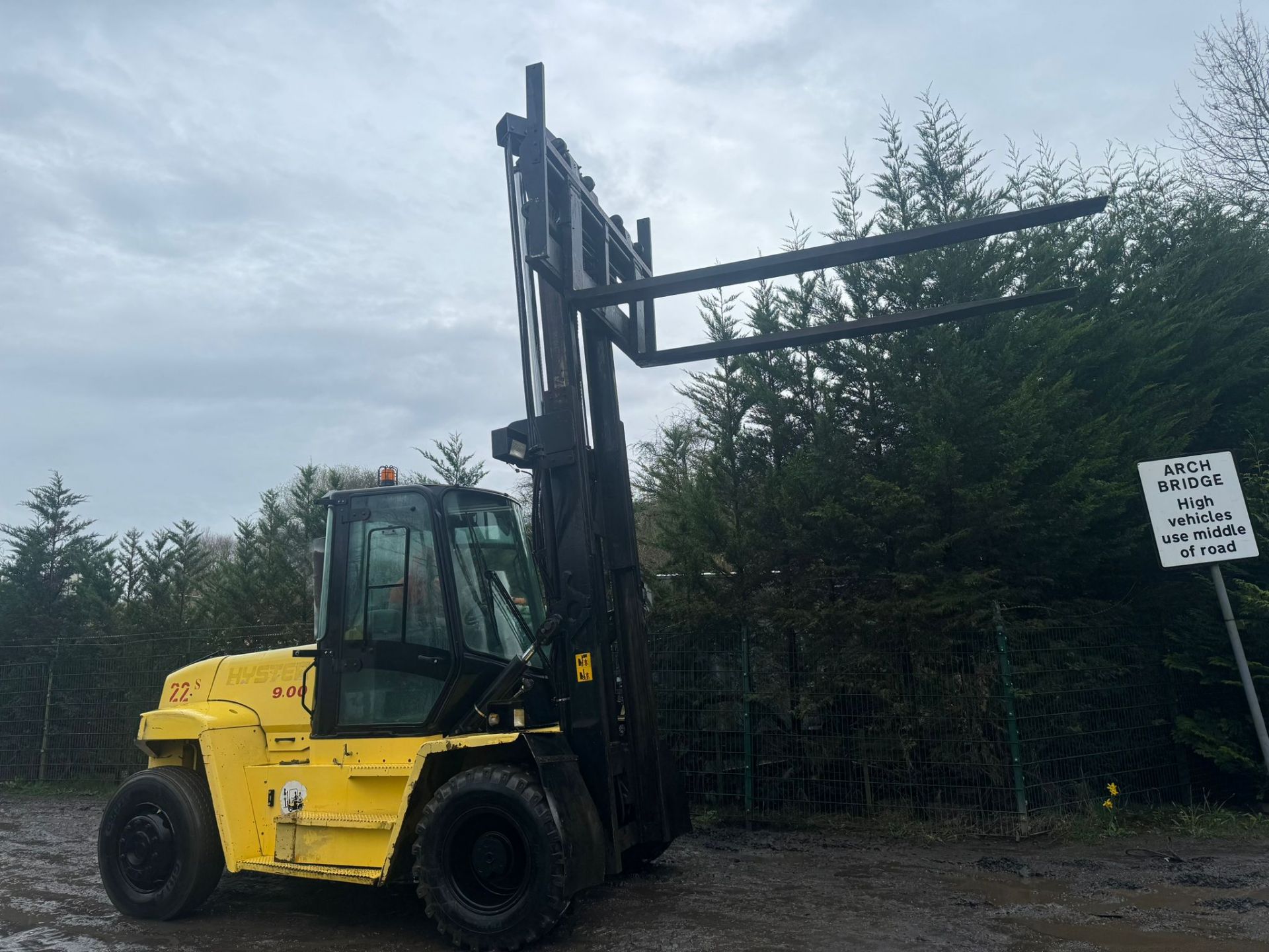 HYSTER 9 TON FORKLIFT *PLUS VAT* - Image 9 of 13