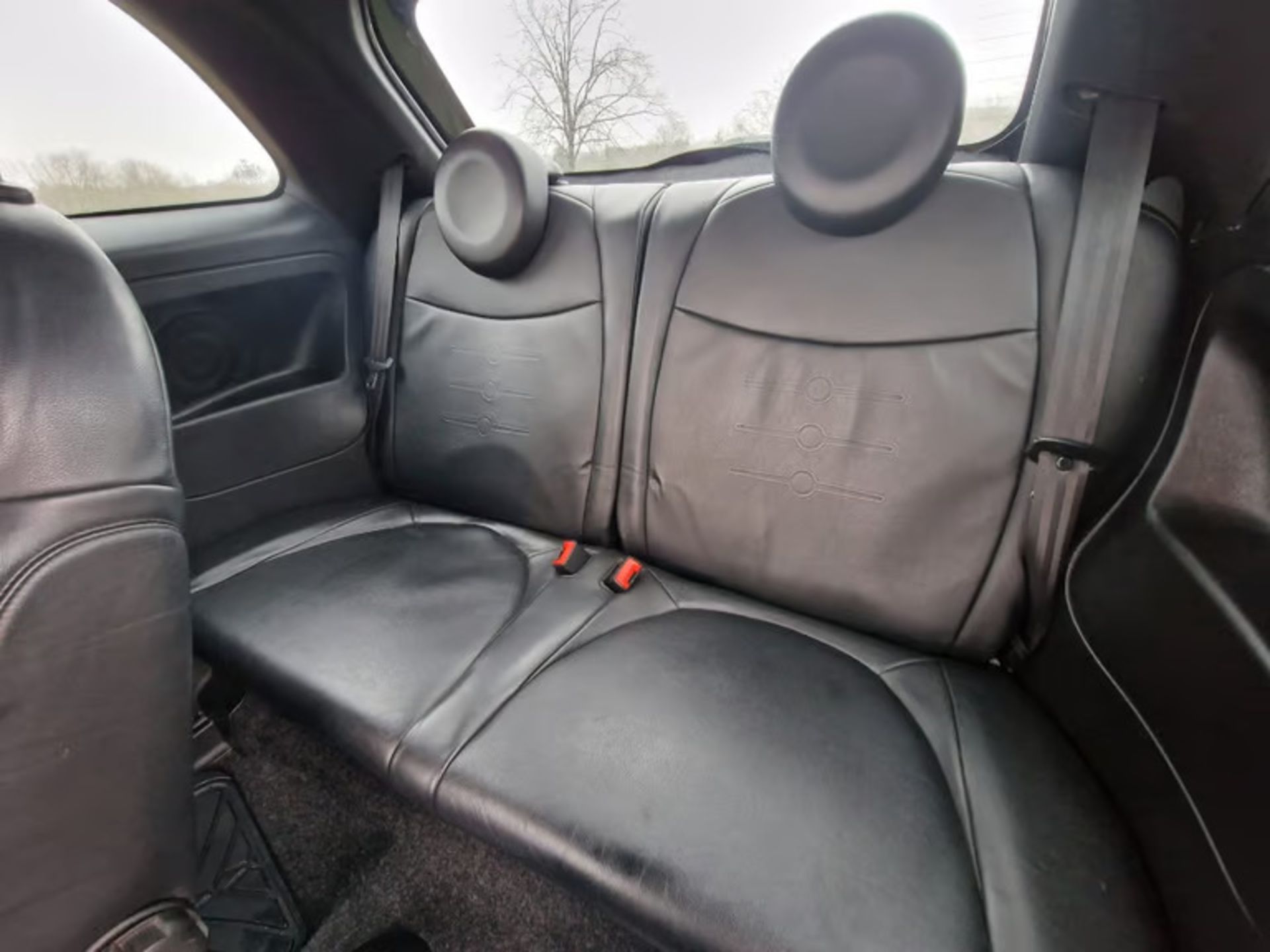 2012 FIAT 500 TWINAIR PLUS S-A BLACK HATCHBACK *NO VAT* - Image 9 of 10