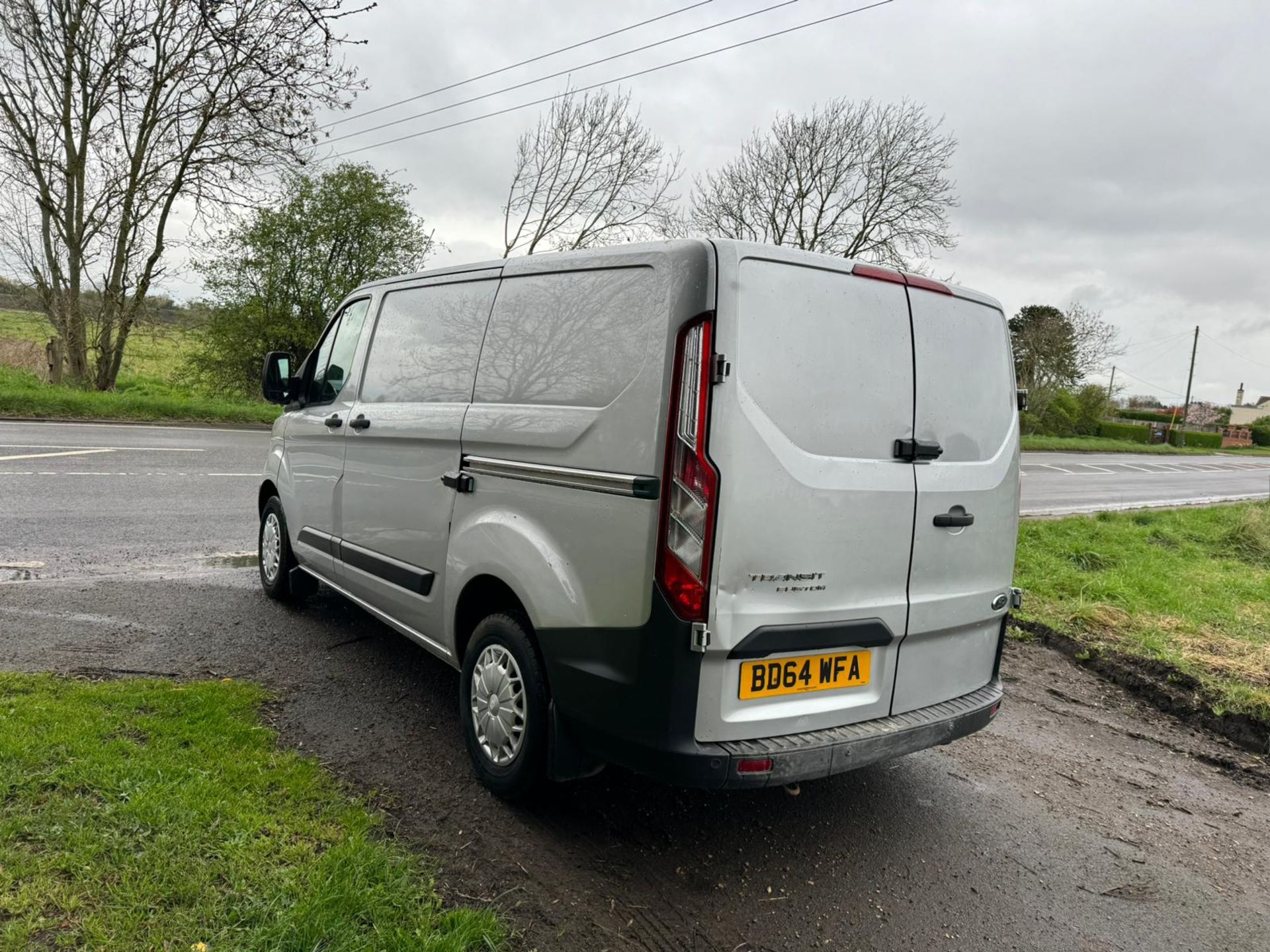 2014/64 REG FORD TRANSIT CUSTOM 270 TREND ETECH 2.2 DIESEL SILVER PANEL VAN *NO VAT* - Image 5 of 14