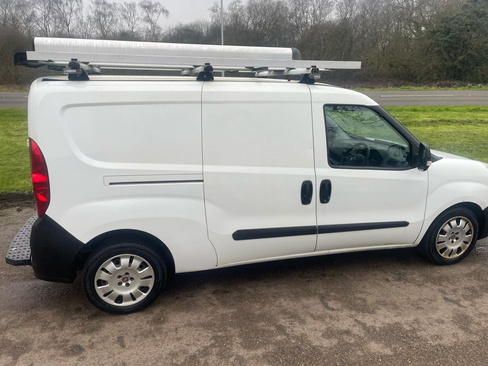 NEW MOT! 2014/64 REG FIAT DOBLO 16V MULTIJET 1.6 DIESEL PANEL VAN, SHOWING 1 FORMER KEEPER *NO VAT* - Image 8 of 24