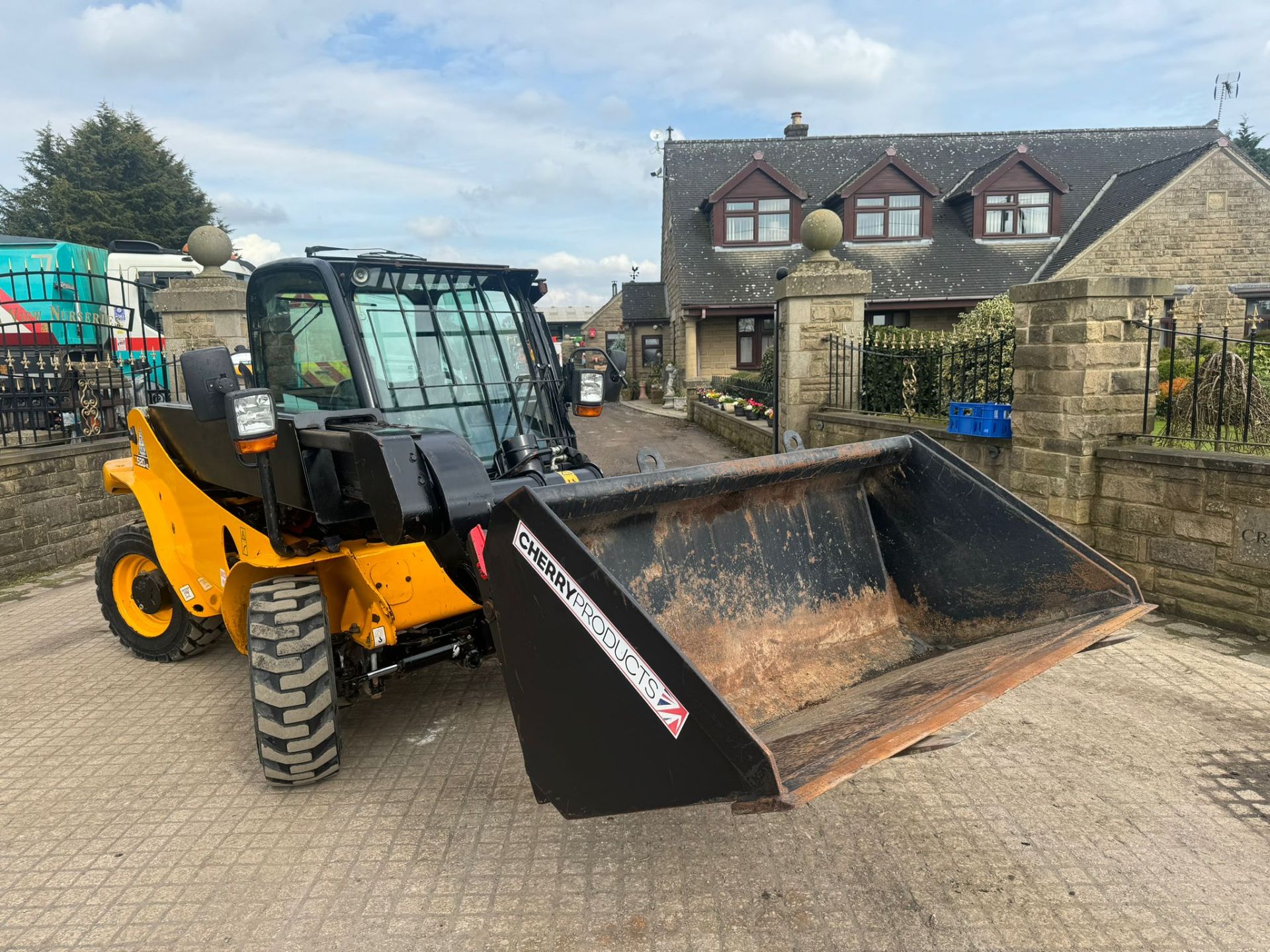 JCB 520-50 2 TON DIESEL TELESCOPIC TELEHANDLER BUCKET AND FORKS *PLUS VAT* - Bild 19 aus 27