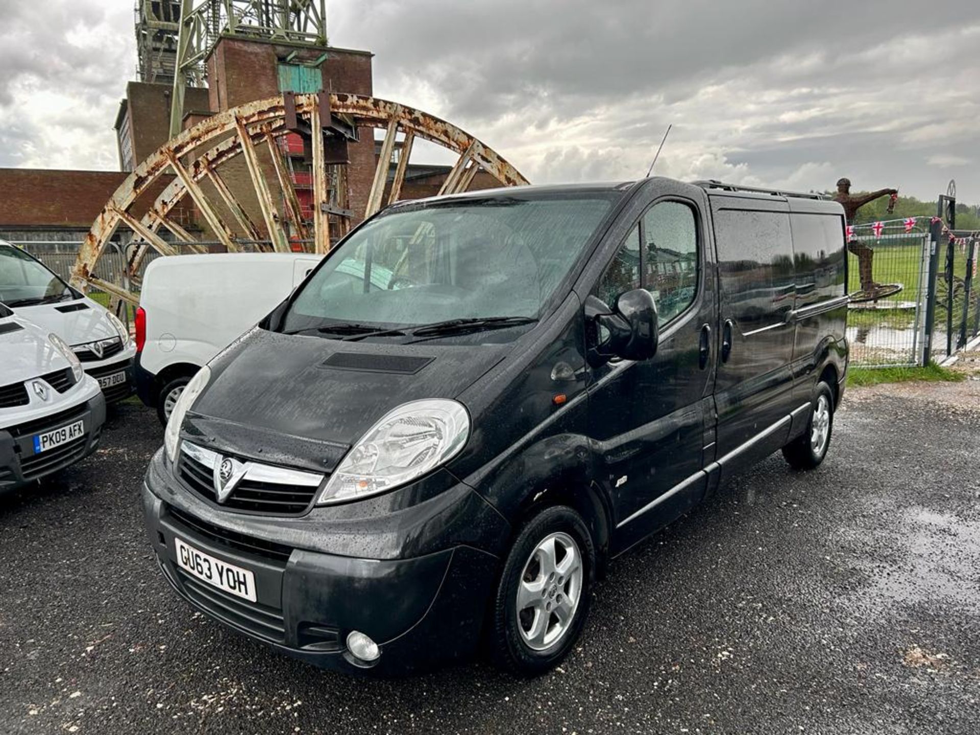 2013 VAUXHALL VIVARO 2900 SPORTIVE CDTI LWB BLACK PANEL VAN *NO VAT*